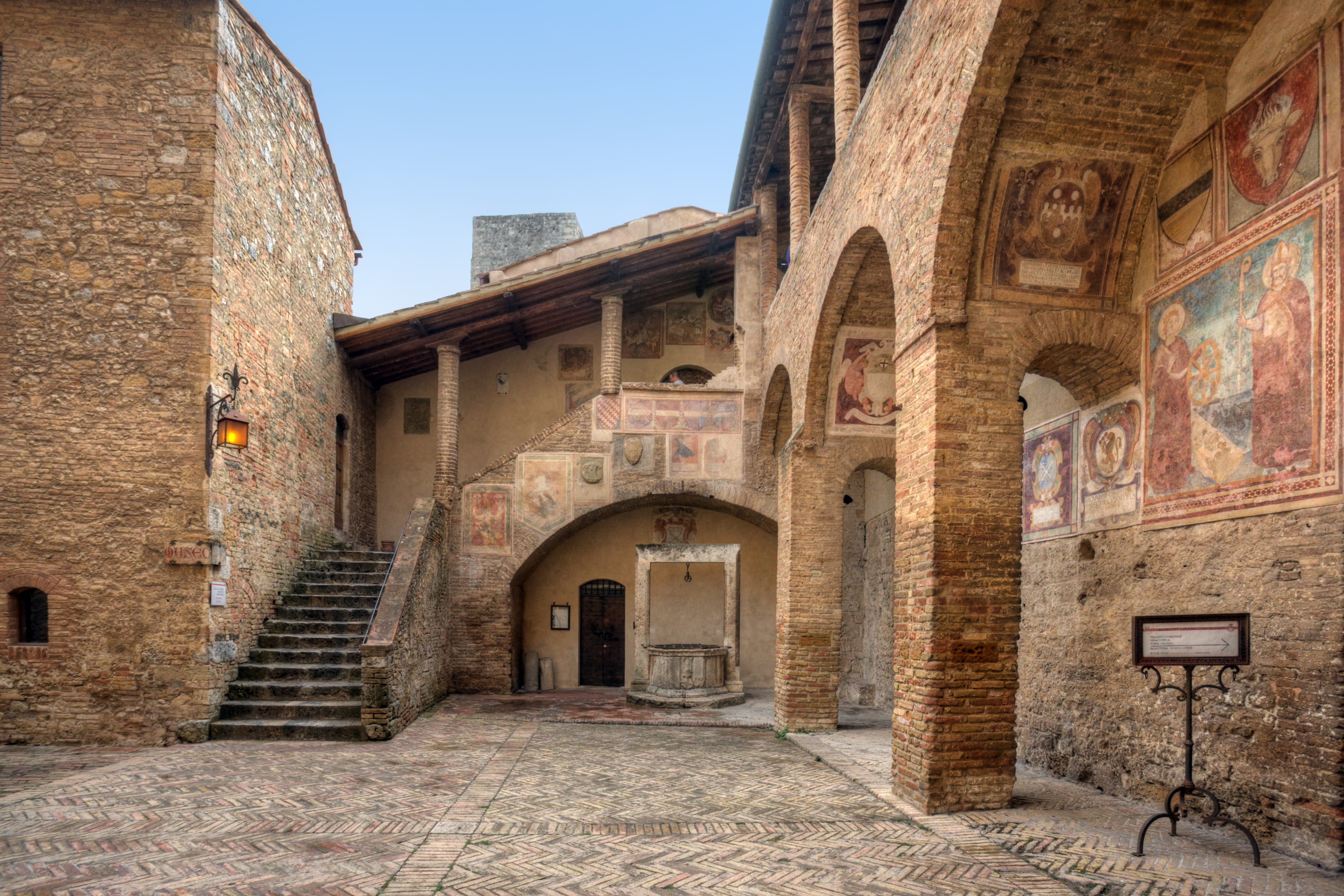 italy, outdoors, world heritage, gimignano, travel destinations, building, entrance, architecture, built structure, toscana, nature, the past, 4K, clear sky, HD Wallpaper