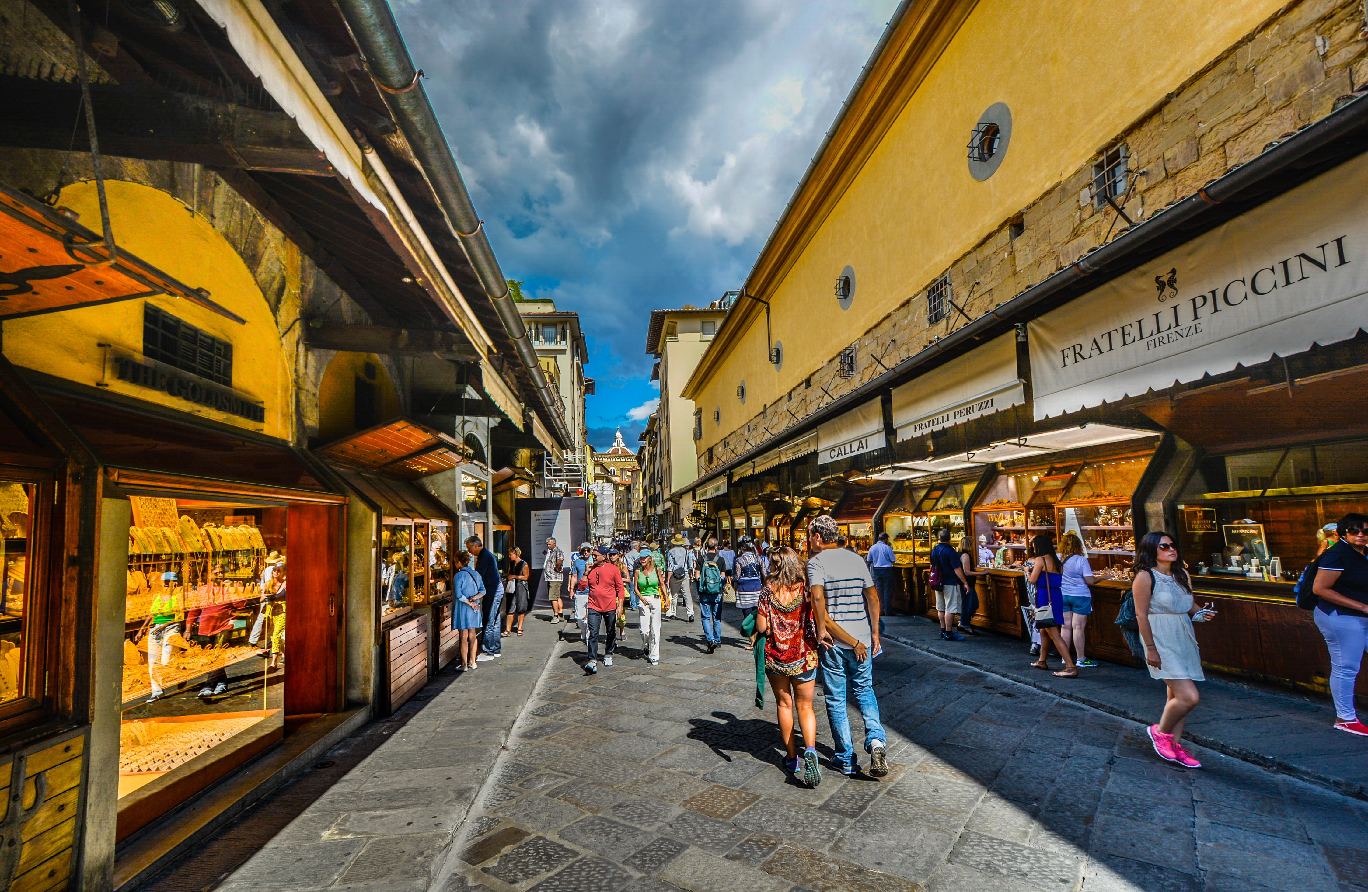 walking, town, walk, toscana, ponte, tourism, tourist, street, urban, firenze, italian, travel, italy, famous, group of people, architecture, river, 4K, HD Wallpaper