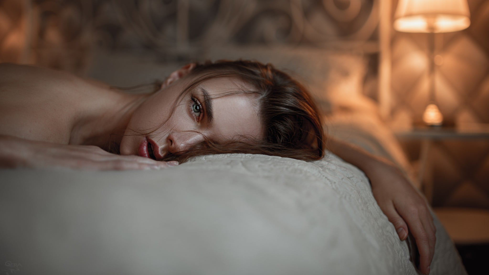 indoors, one person, Viktoria Vishnevetskaya, beautiful people, women, lying on front, open mouth, comfortable, headshot, emotional, contemplation, young adult, HD Wallpaper