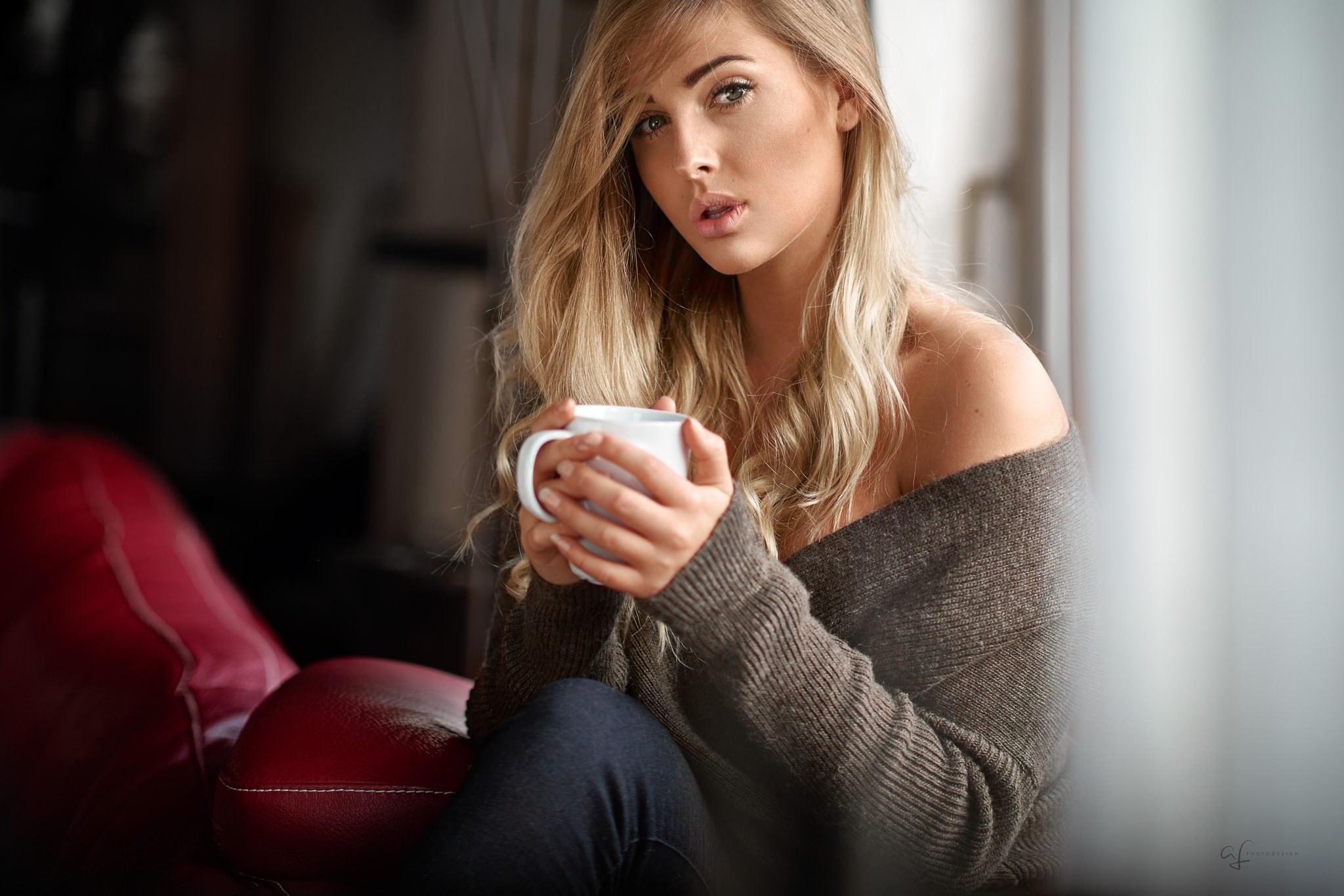 one person, women, lifestyles, hair, looking, indoors, sitting, portrait, contemplation, drink, hairstyle, 1080P, cup, blond hair, holding, long hair, HD Wallpaper