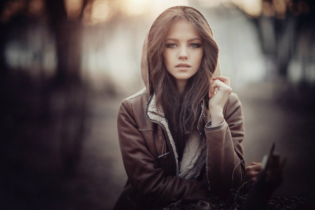 females, looking, elegance, women, one person, looking at camera, modern, contemplation, hair, young women, 720P, beauty, adolescence, brown hair, long hair, HD Wallpaper