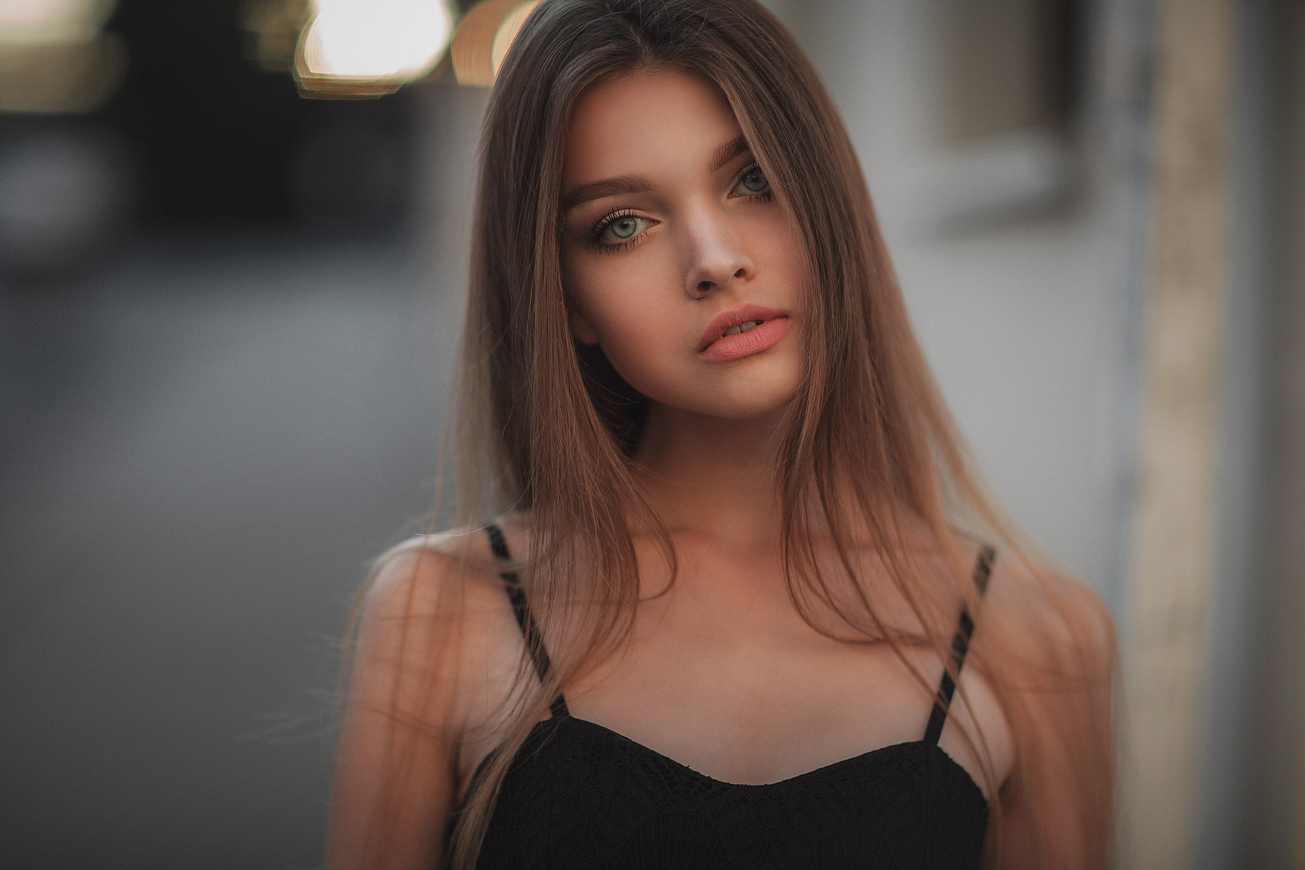contemplation, brown Hair, outdoors, girls, women outdoors, face, glamour, 2K, lifestyles, fashion, front view, brunette, human Hair, fashion Model, elegance, HD Wallpaper