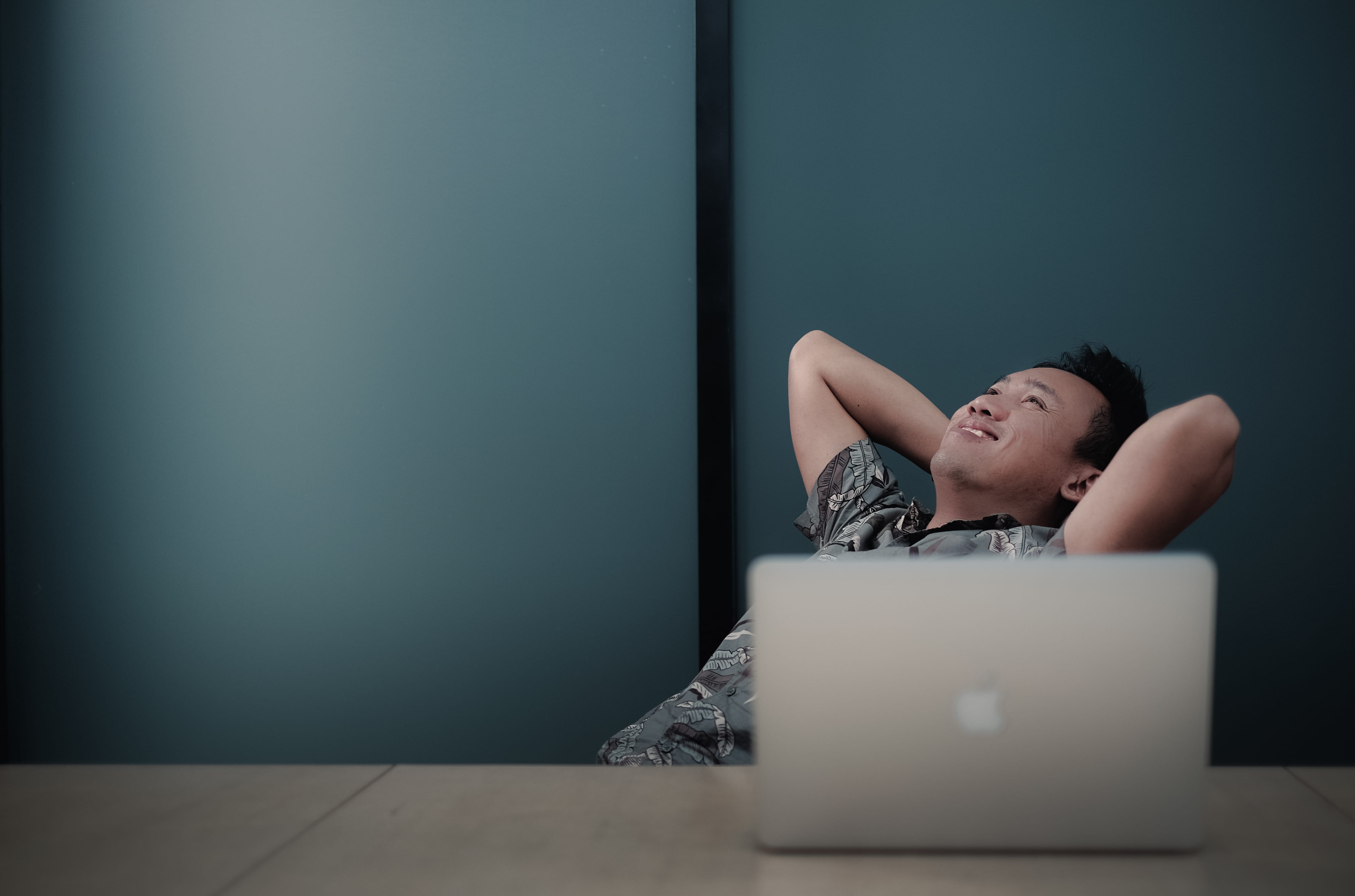 desk, men, chair, macbook, indoor, males, emotion, front, person, table, emotional stress, one person, furniture, sadness, using laptop, success, asian, HD Wallpaper