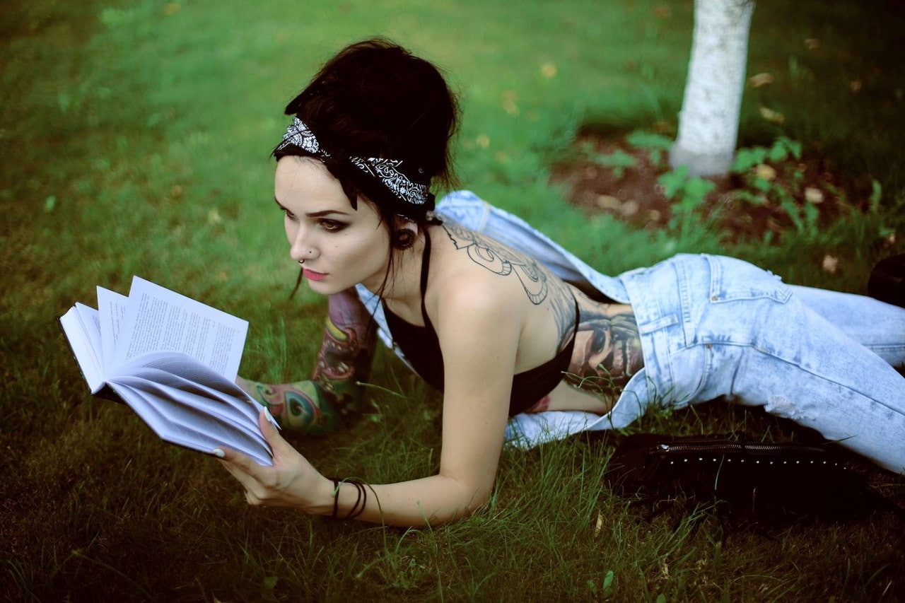 real people, beautiful woman, contemplation, outdoors, fashion, Aga Czech, adult, young adult, young women, publication, beauty, one person, women, hairstyle, HD Wallpaper
