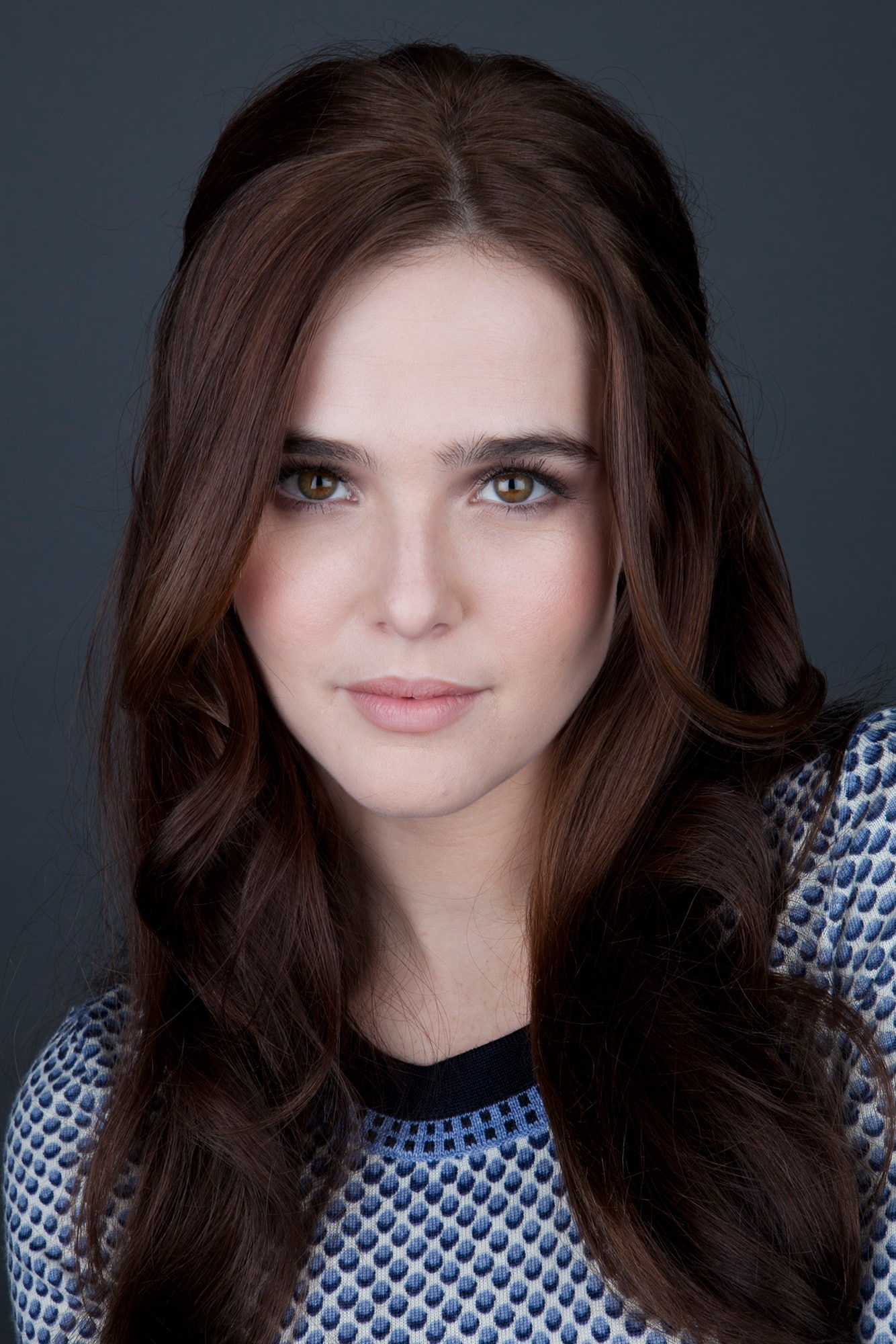 Zoey Deutch, celebrity, looking at viewer, portrait, 1080P, long hair, brunette, simple background, women, actress, Phone HD Wallpaper