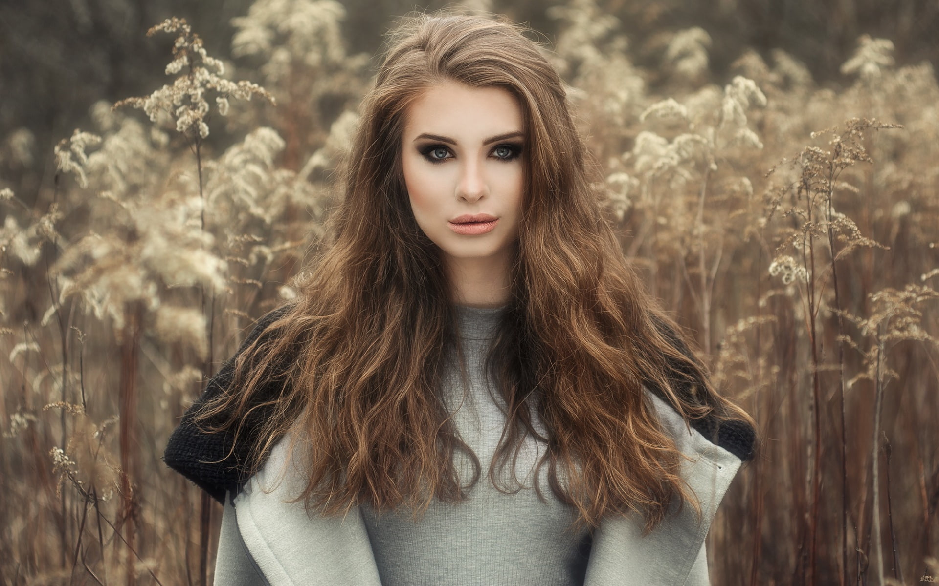 smoky eyes, 1080P, looking at viewer, long hair, face, grey sweater, women outdoors, women, model, grey coat, HD Wallpaper
