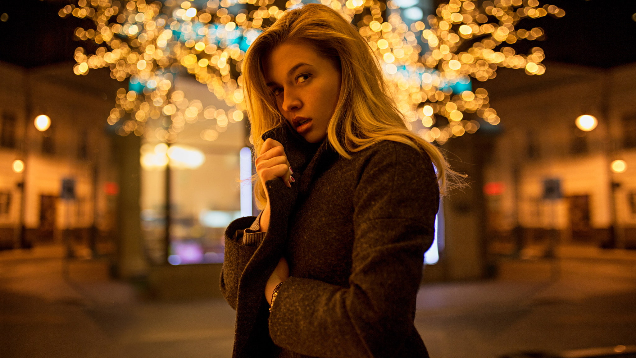 blonde, Alexey Slesarev, looking at viewer, street, night, open mouth, 1080P, coats, grey coat, bokeh, women, HD Wallpaper