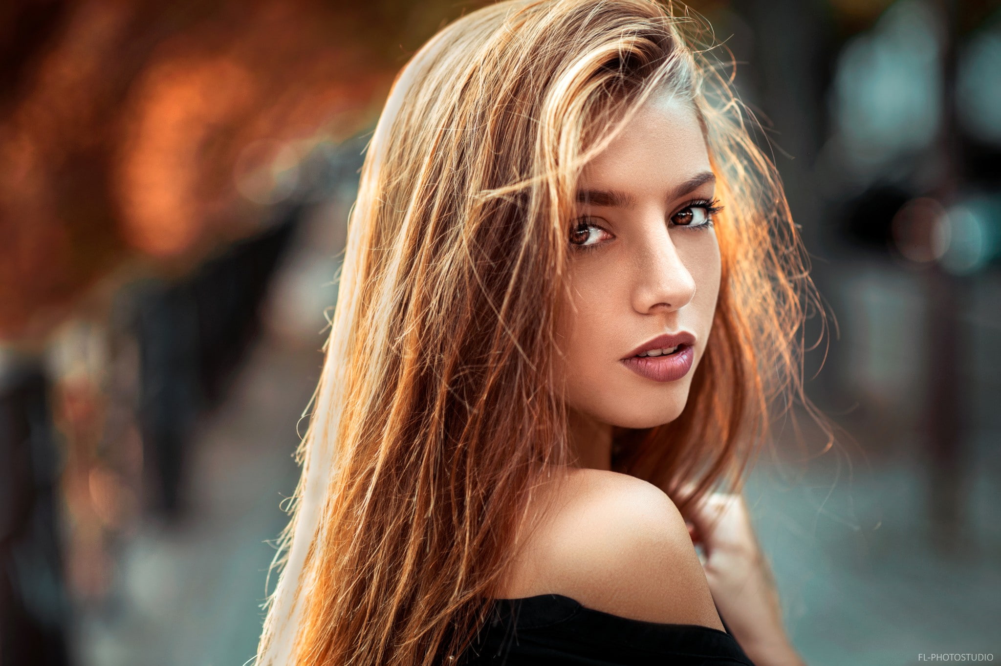 contemplation, beautiful woman, adult, model, portrait, looking at viewer, hairstyle, human face, outdoors, looking at camera, young women, young adult, HD Wallpaper