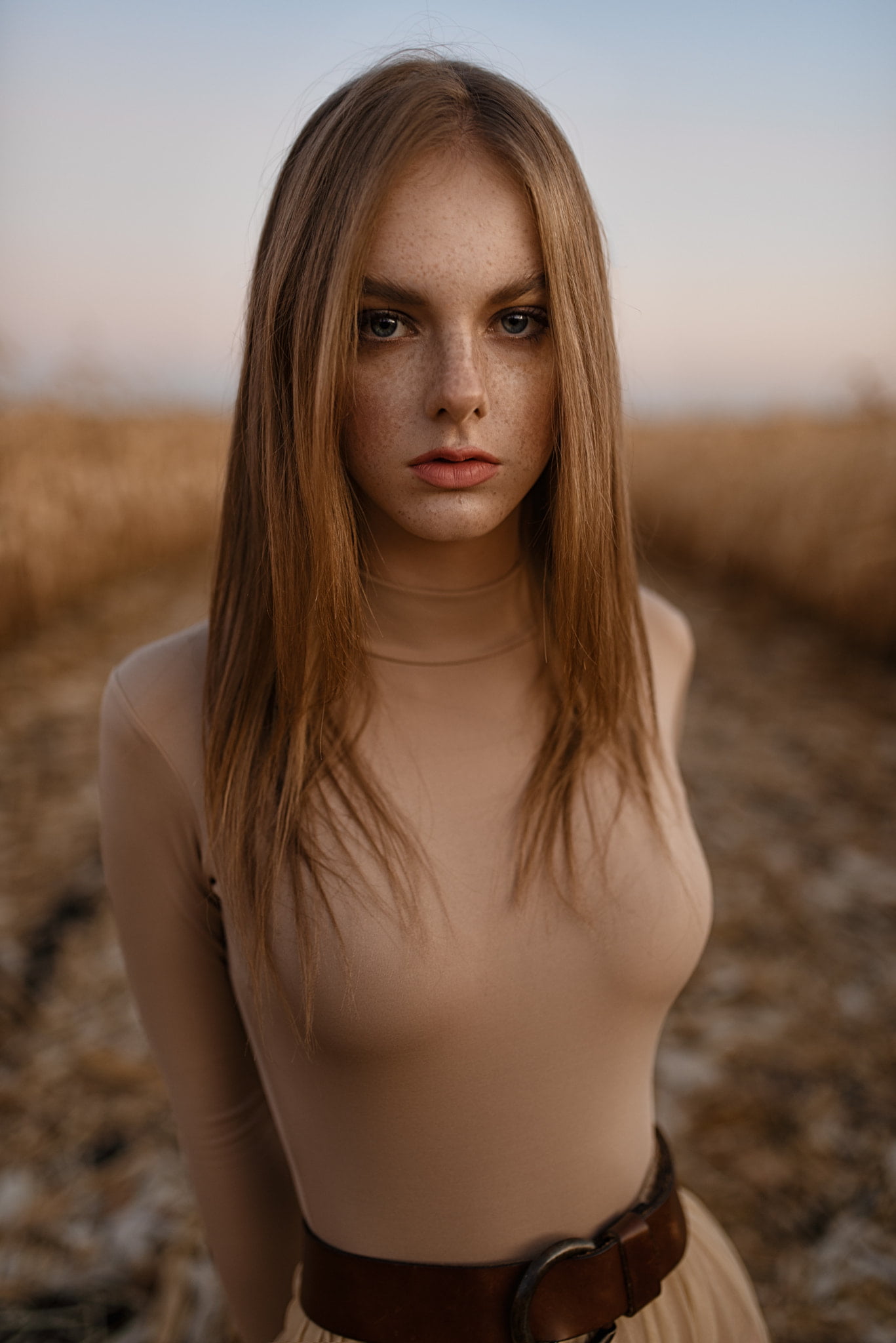 freckles, face, 1080P, model, women, blonde, portrait display, depth of field, blue eyes, bokeh, women outdoors, pink lipstick, Maks Kuzin, Phone HD Wallpaper