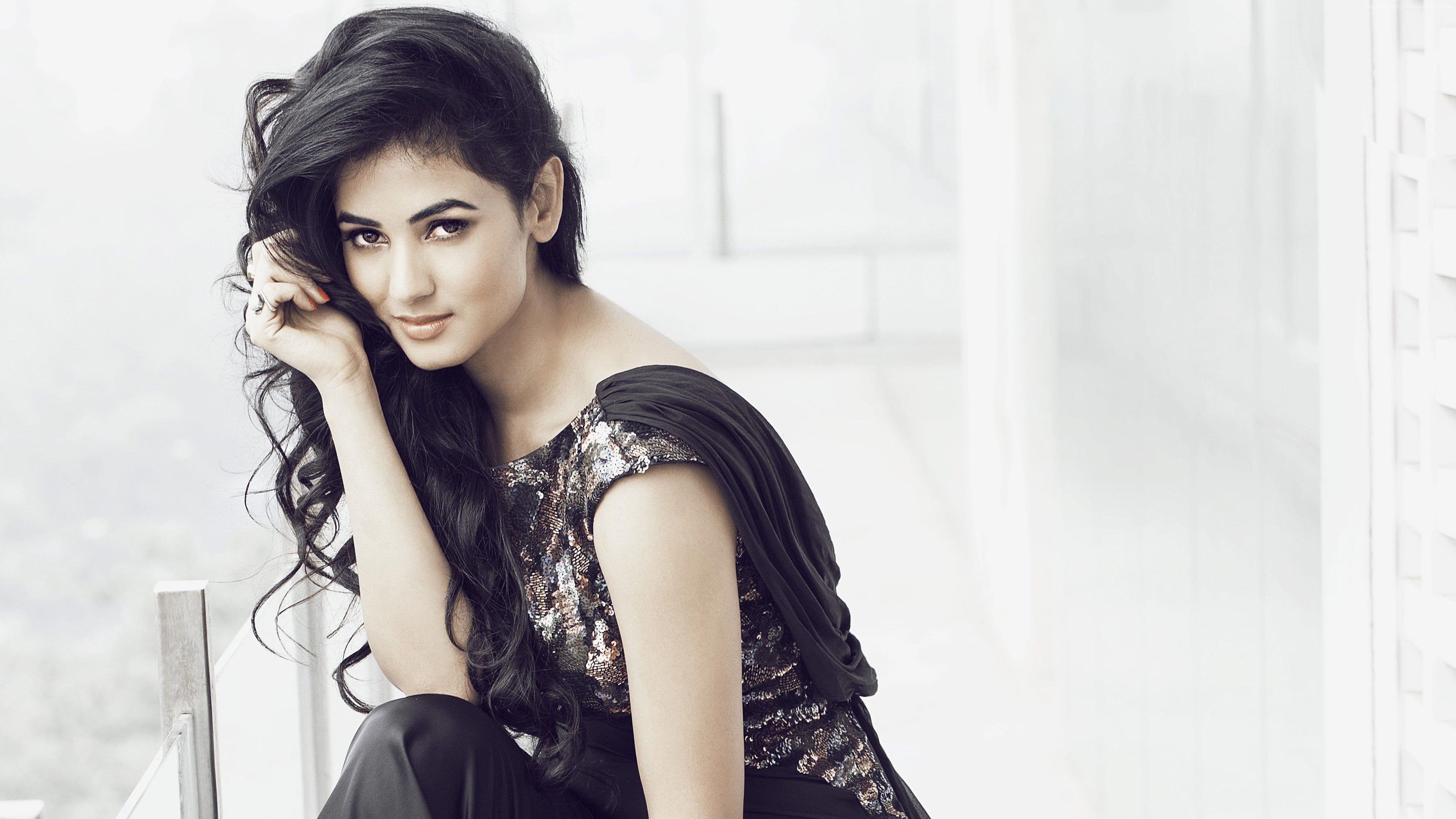 beauty, Sonal Chauhan, bollywood, 4K, 4K, HD Wallpaper
