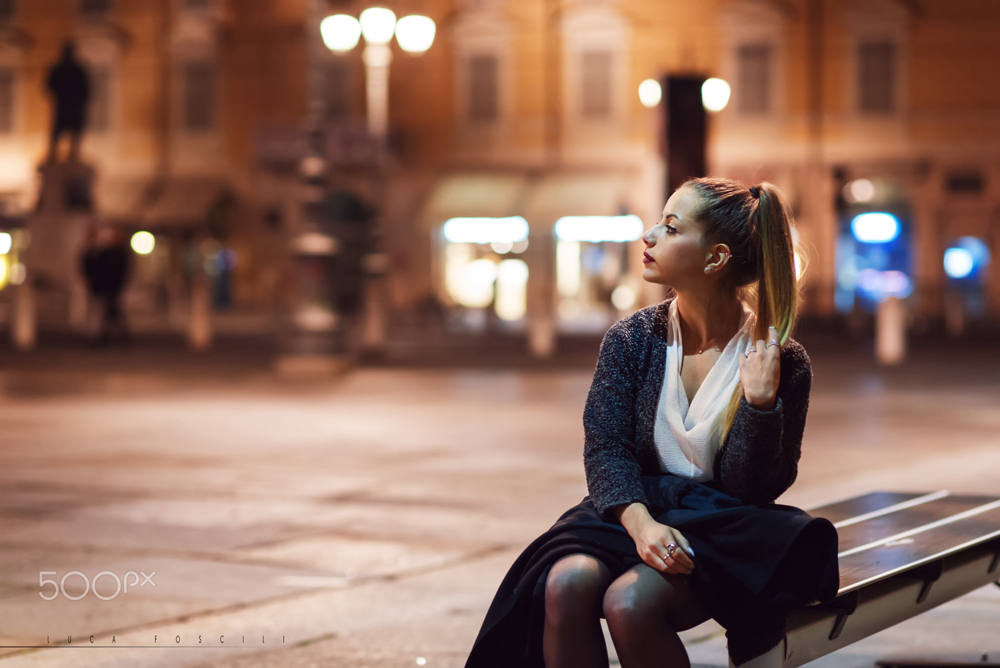focus on foreground, looking away, looking, illuminated, contemplation, architecture, model, Ylenia, outdoors, lifestyles, casual clothing, young adult, HD Wallpaper