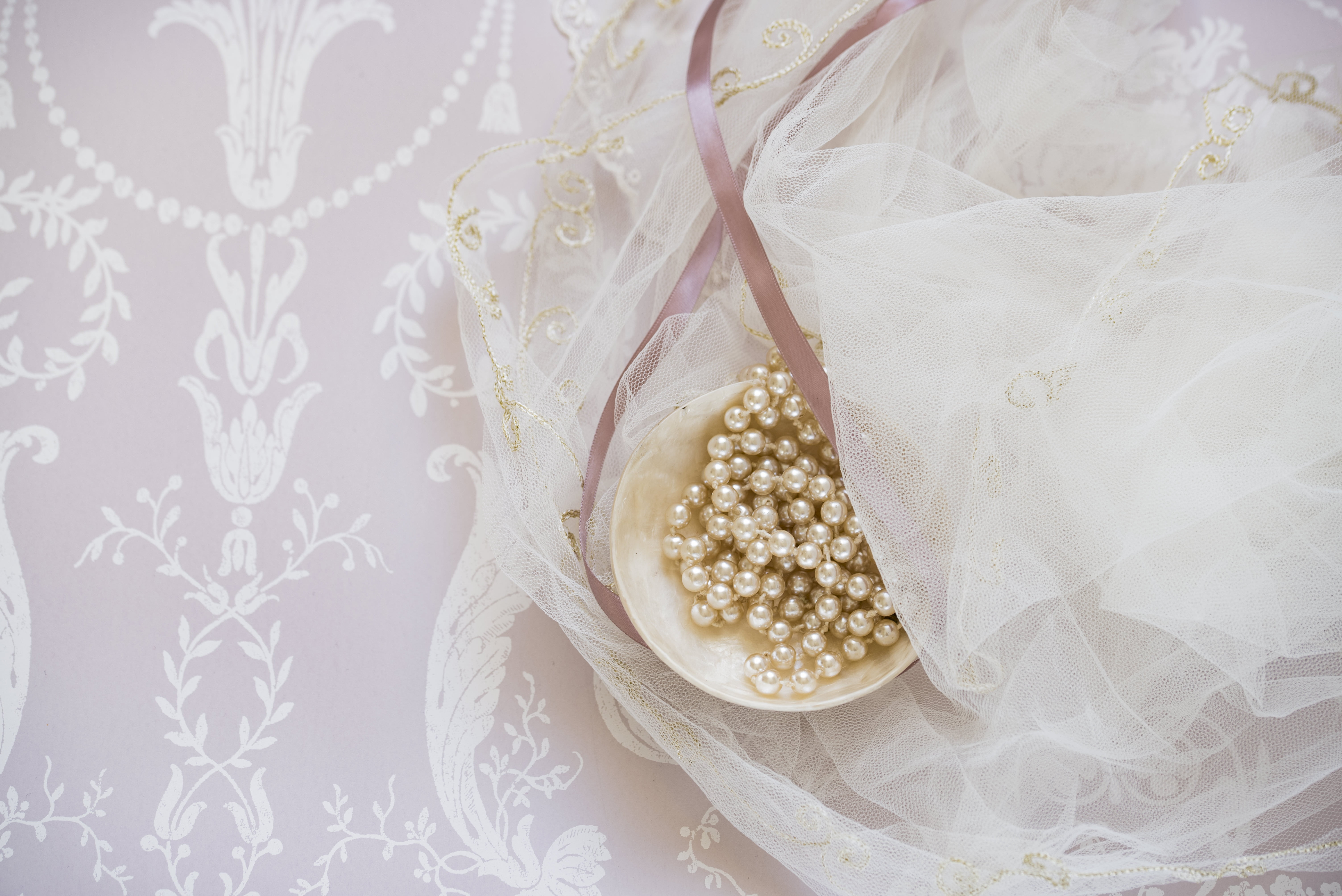 design, lace, snowflake, white, flower, white color, transparent, bridal, romance, floral pattern, pearl beads, plant, ornate, indoors, pearl jewelry, embroidery, HD Wallpaper