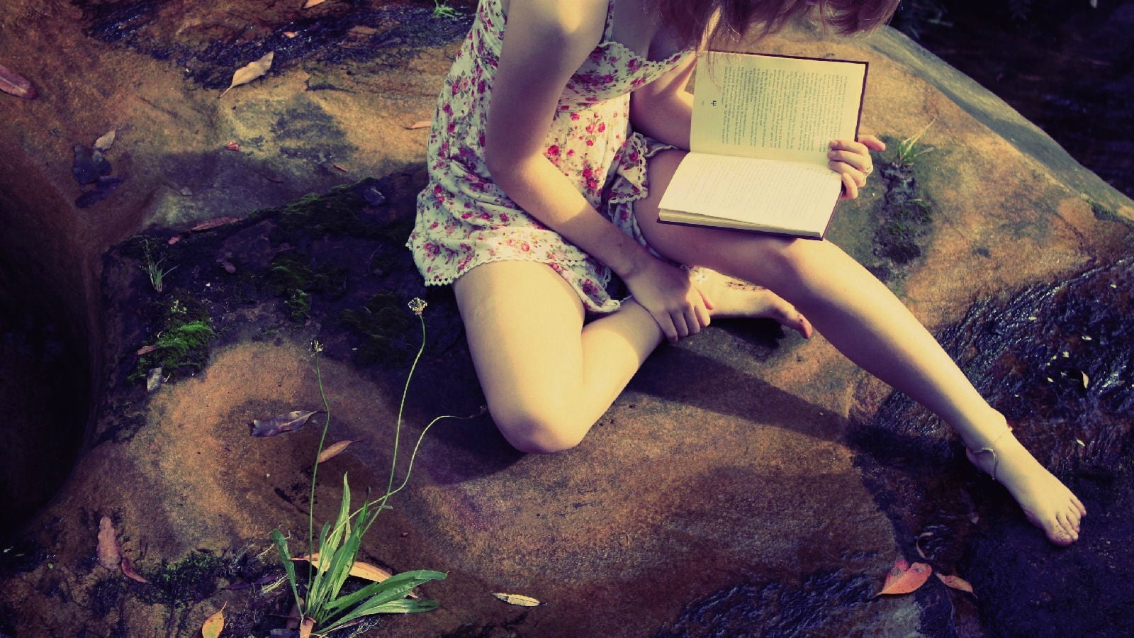 lifestyles, holding, high angle view, day, sitting, publication, books, women, outdoors, adult, introvert, barefoot, one person, young adult, casual clothing, HD Wallpaper
