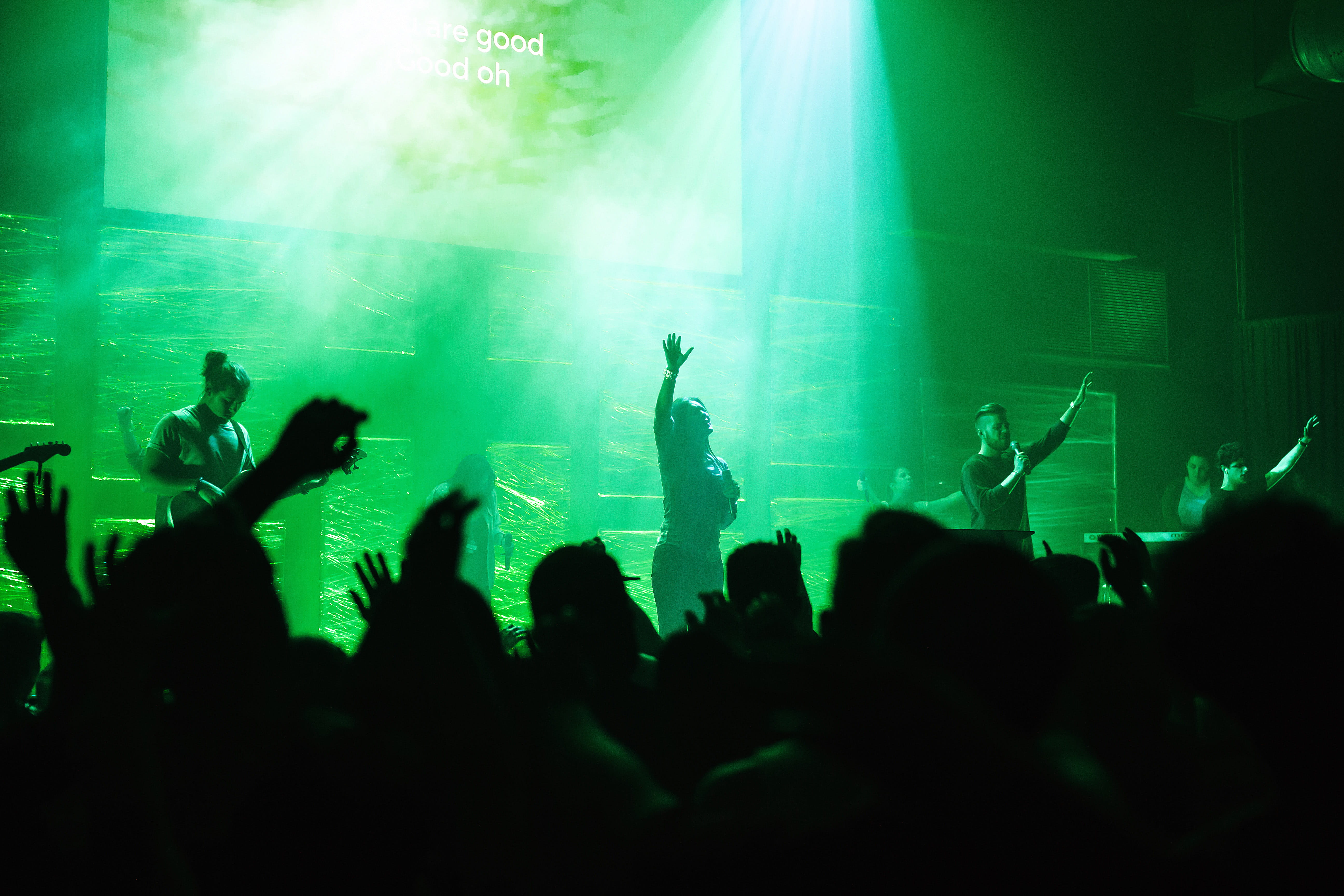 party - Social Event, green, youth Culture, men, Green light, lifestyles, artist, musician, fan - Enthusiast, light stage, nightclub, human arm, lights, HD Wallpaper