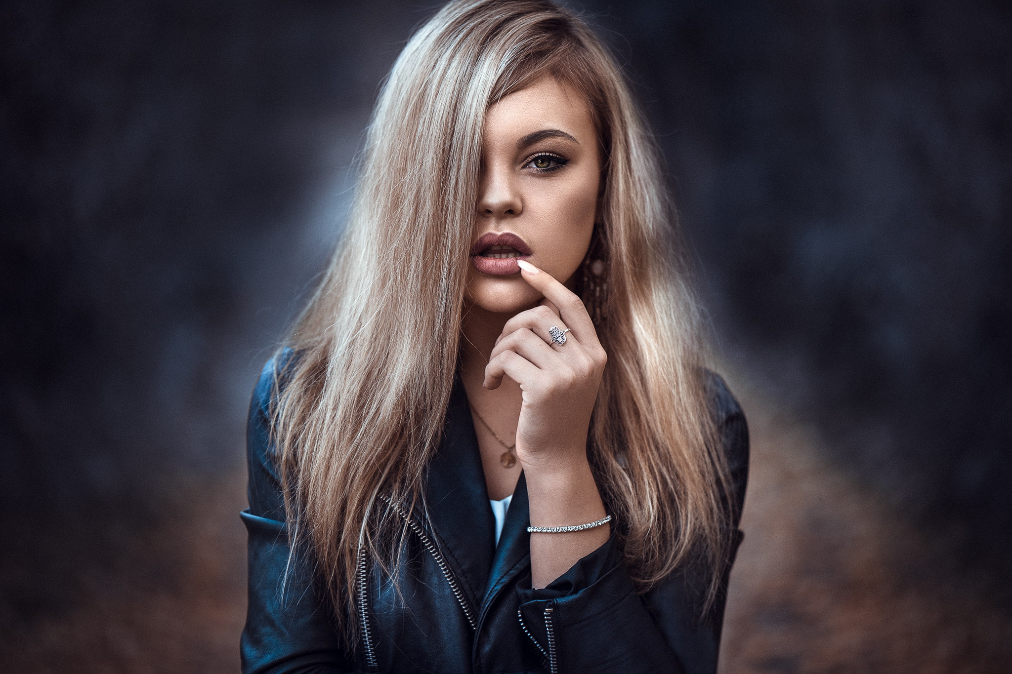 body part, women, young women, human hair, portrait, hairstyle, dark, hair, straight hair, 1080P, looking at camera, 500px, one person, human body part, HD Wallpaper