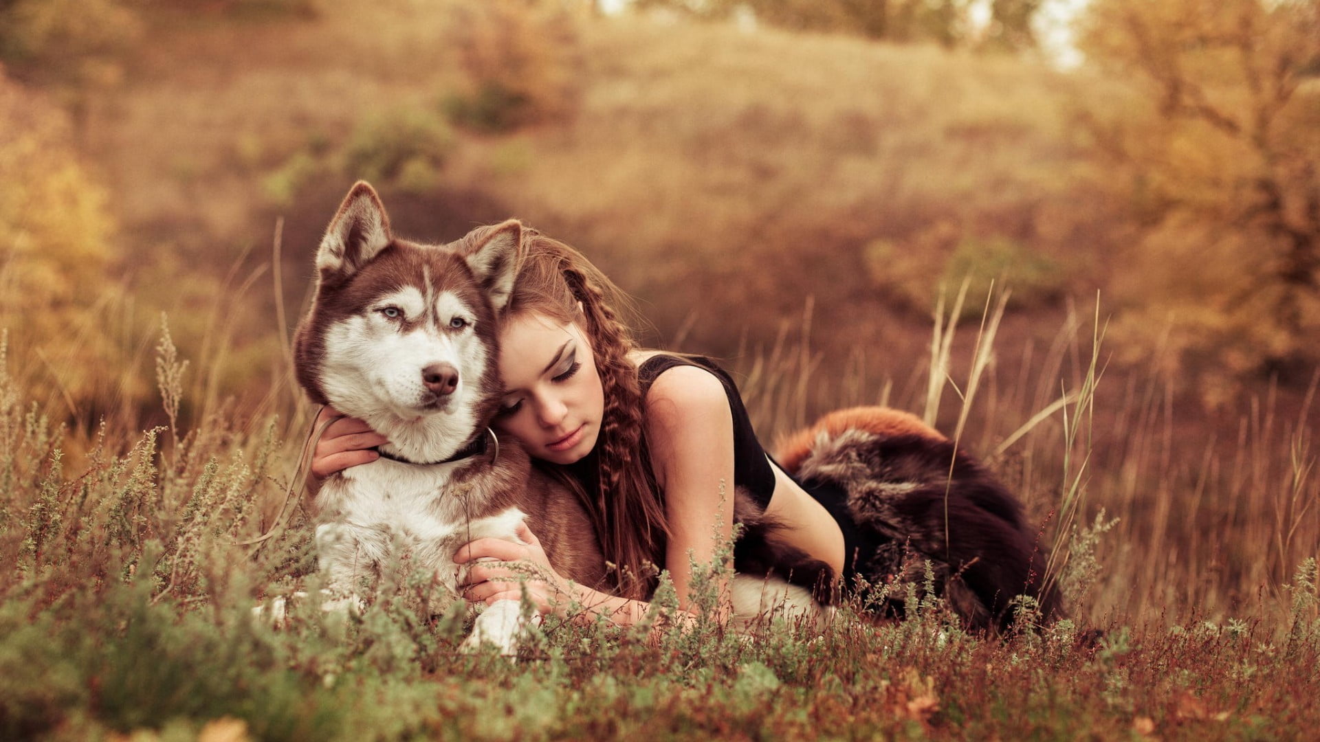 hugging, dog, friendship, closed eyes, people, vertebrate, domestic animals, 1080P, one animal, grass, domestic, land, portrait, nature, mammal, women outdoors, HD Wallpaper