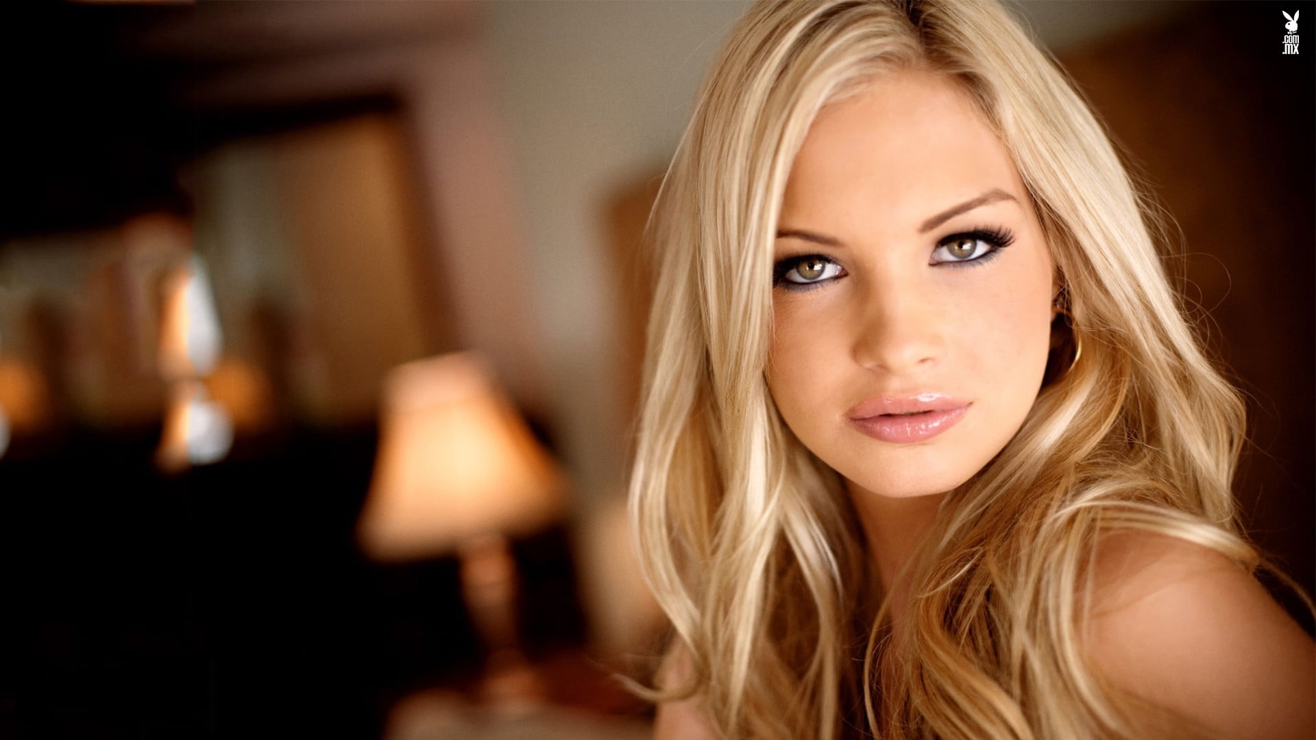 looking at camera, smiling, Playboy, females, relaxation, long hair, hair, blond hair, indoors, human face, young adult, one person, Franziska Facella, HD Wallpaper