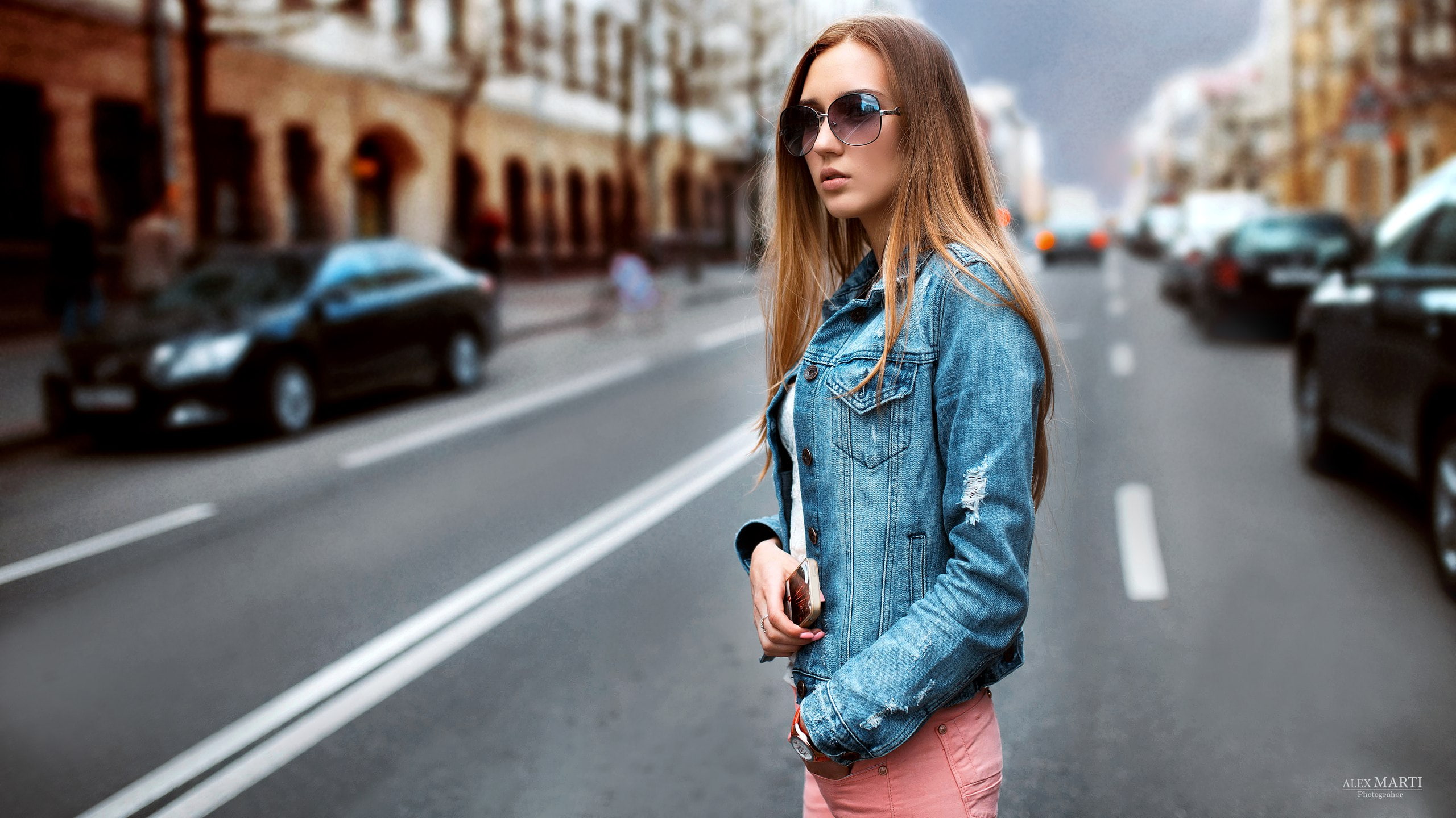 jeans jacket, 2K, young adult, city, depth of field, adult, motor vehicle, beauty, glasses, women with shades, transportation, one person, outdoors, cellphone, HD Wallpaper
