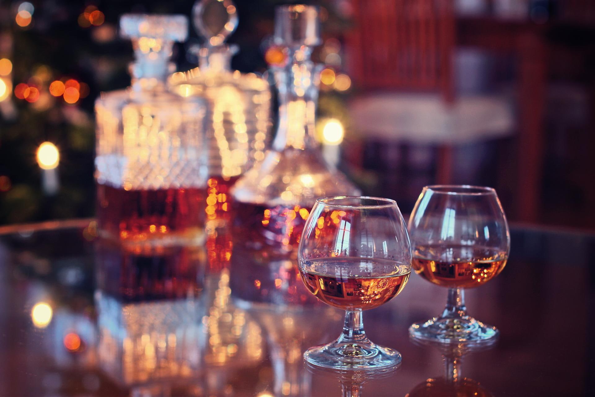brandy, glass, two, 1080P, clear, drink, filled, 3d and abstract, wine, dinner, whisky, HD Wallpaper