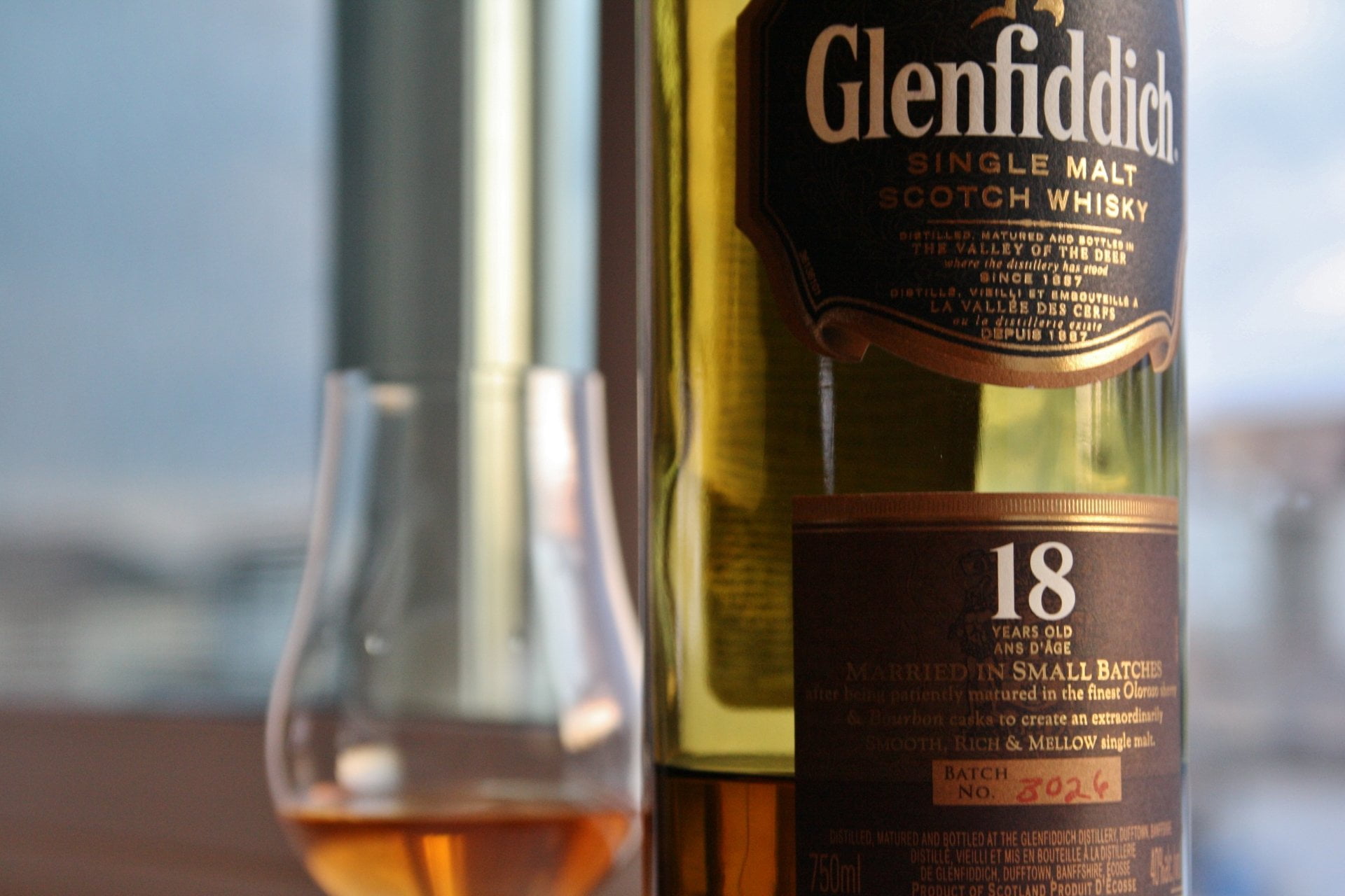 Scotch, Whisky, text, Food, food and drink, refreshment, alcohol, Malt, no people, wine bottle, label, capital letter, communication, focus on foreground, HD Wallpaper
