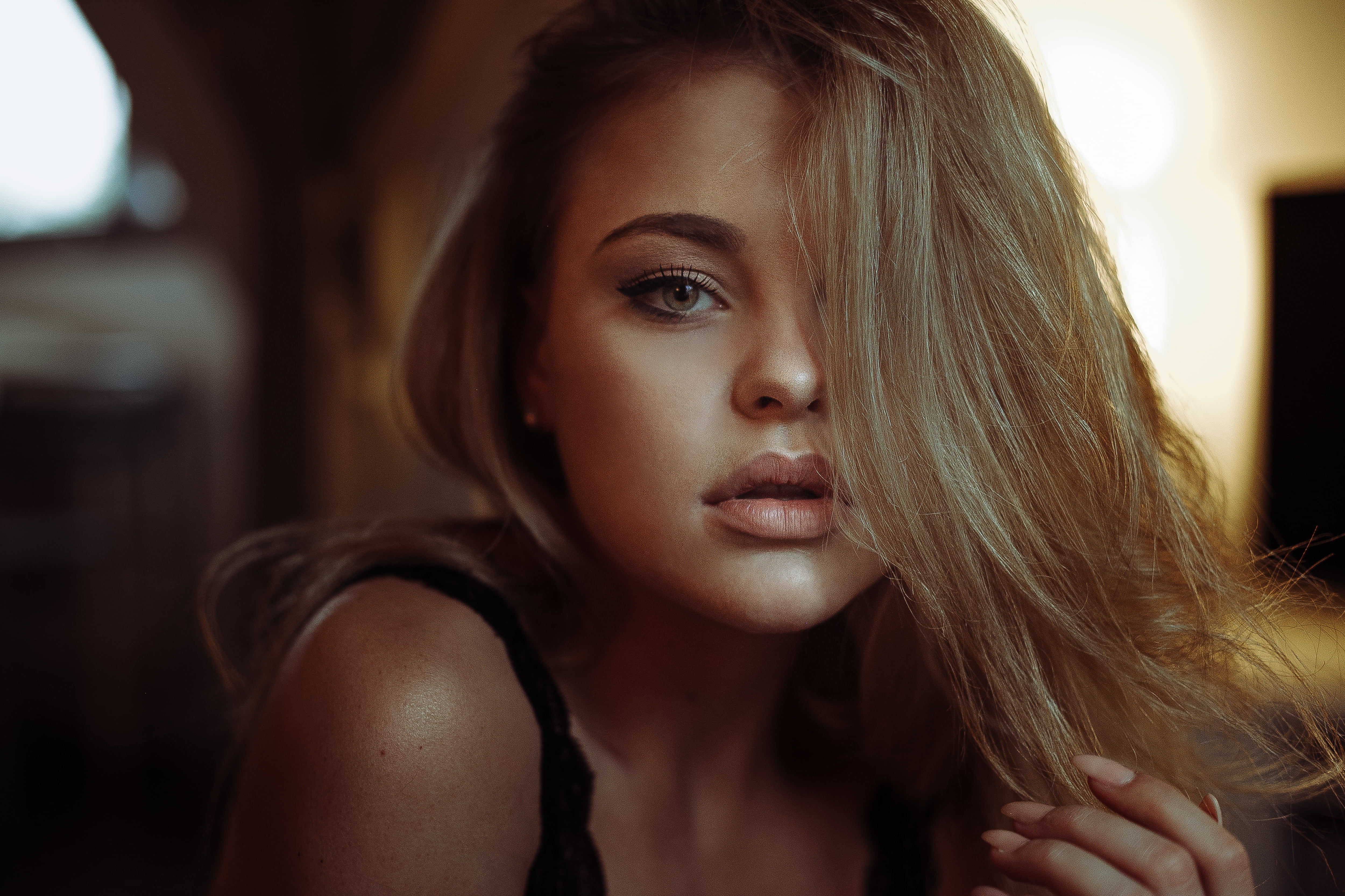 young adult, contemplation, hairstyle, brown hair, adult, beauty, one person, depth of field, portrait, hair in face, emotion, focus on foreground, 4K, HD Wallpaper