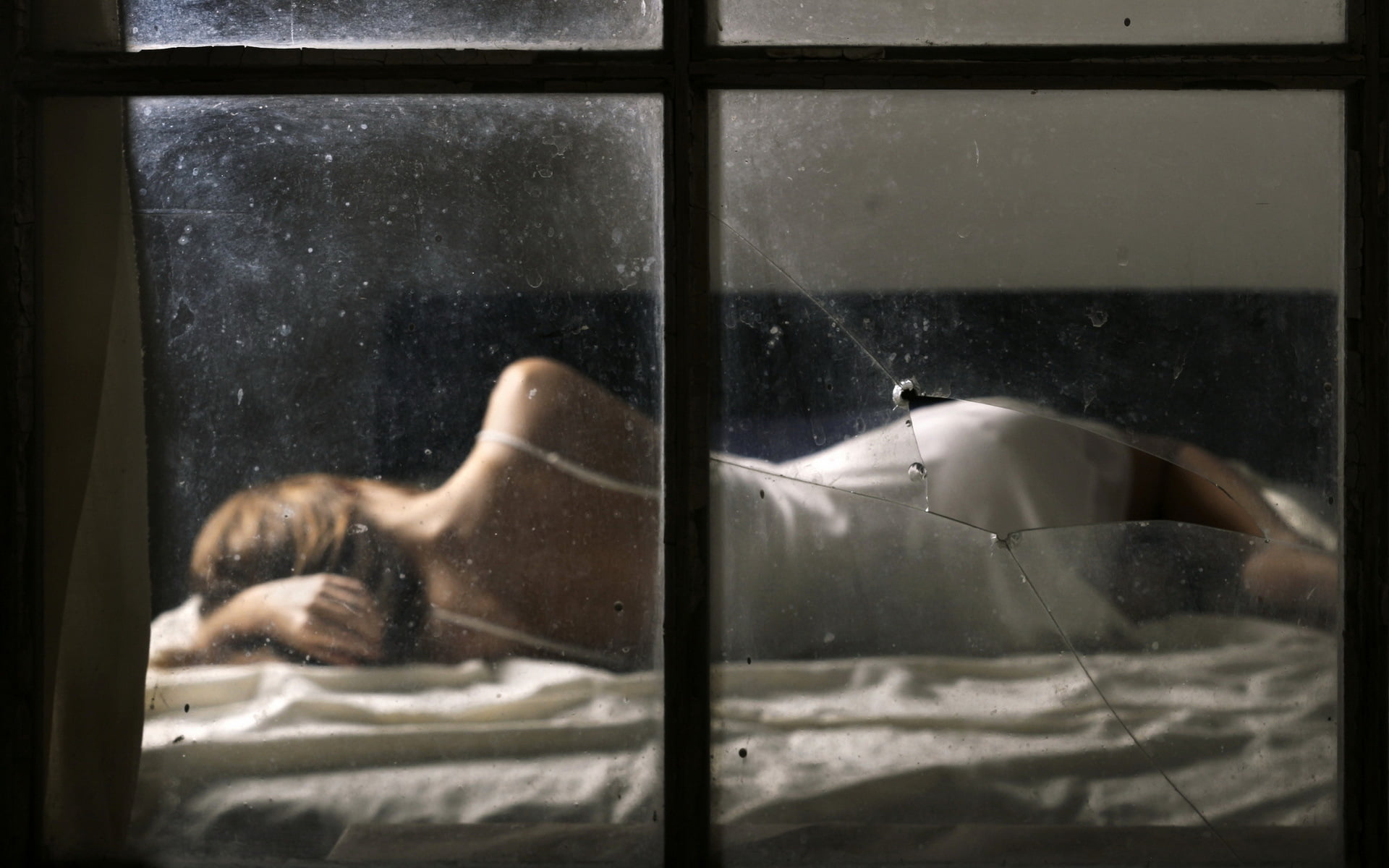 lying down, glass, transparent, young adult, real people, relaxation, indoors, one person, women, 1080P, white, mood, beautiful woman, emotion, sleeveless, HD Wallpaper