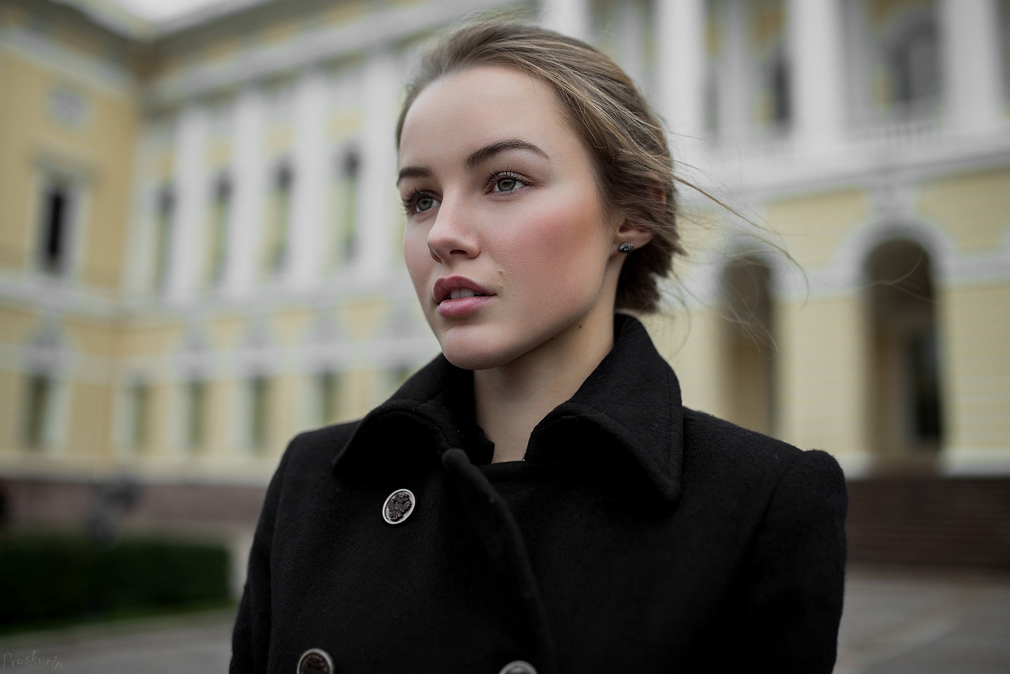 looking away, women, depth of field, black coat, looking into the distance, 1080P, women outdoors, coats, Ivan Proskurin, open mouth, Julia Tavrina, portrait, HD Wallpaper