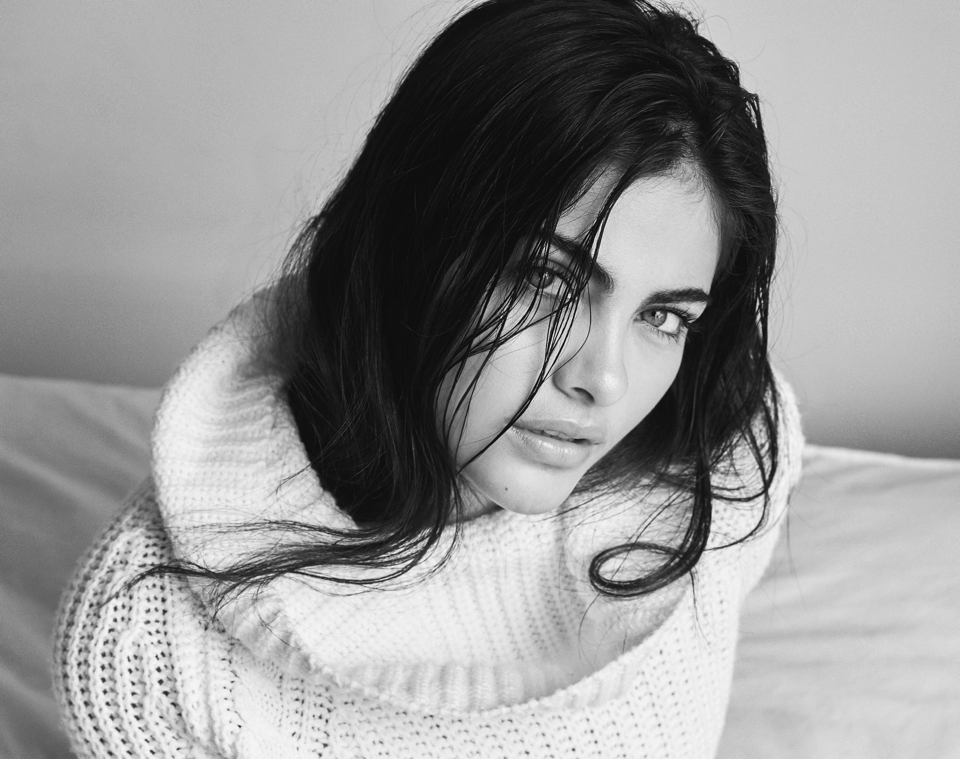 white sweater, face, model, black hair, sweater, 1080P, women, monochrome, portrait, HD Wallpaper
