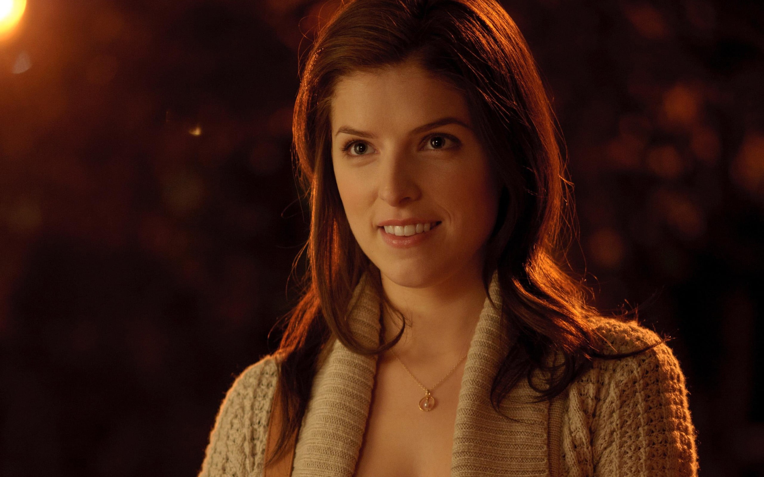 beautiful people, young adult, headshot, one person, 2K, anna, kendrick, smiling, beauty, beautiful woman, emotion, women, portrait, looking at camera, HD Wallpaper