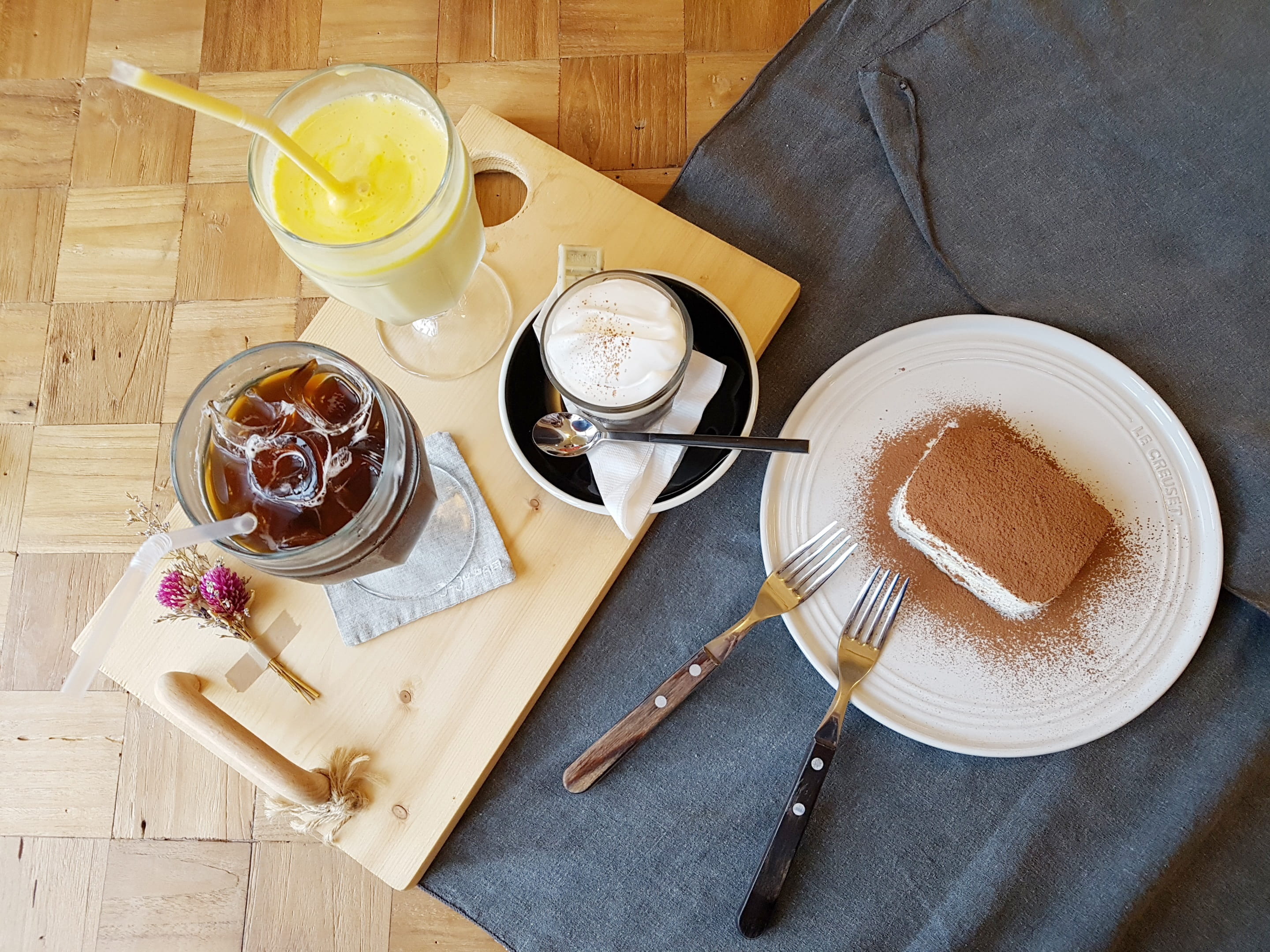 indoors, tiramisyu, Sweet, Cafe, preparation, table, refreshment, food and drink, 2K, directly above, food, spoon, drinking glass, no people, glass, Coffee, HD Wallpaper