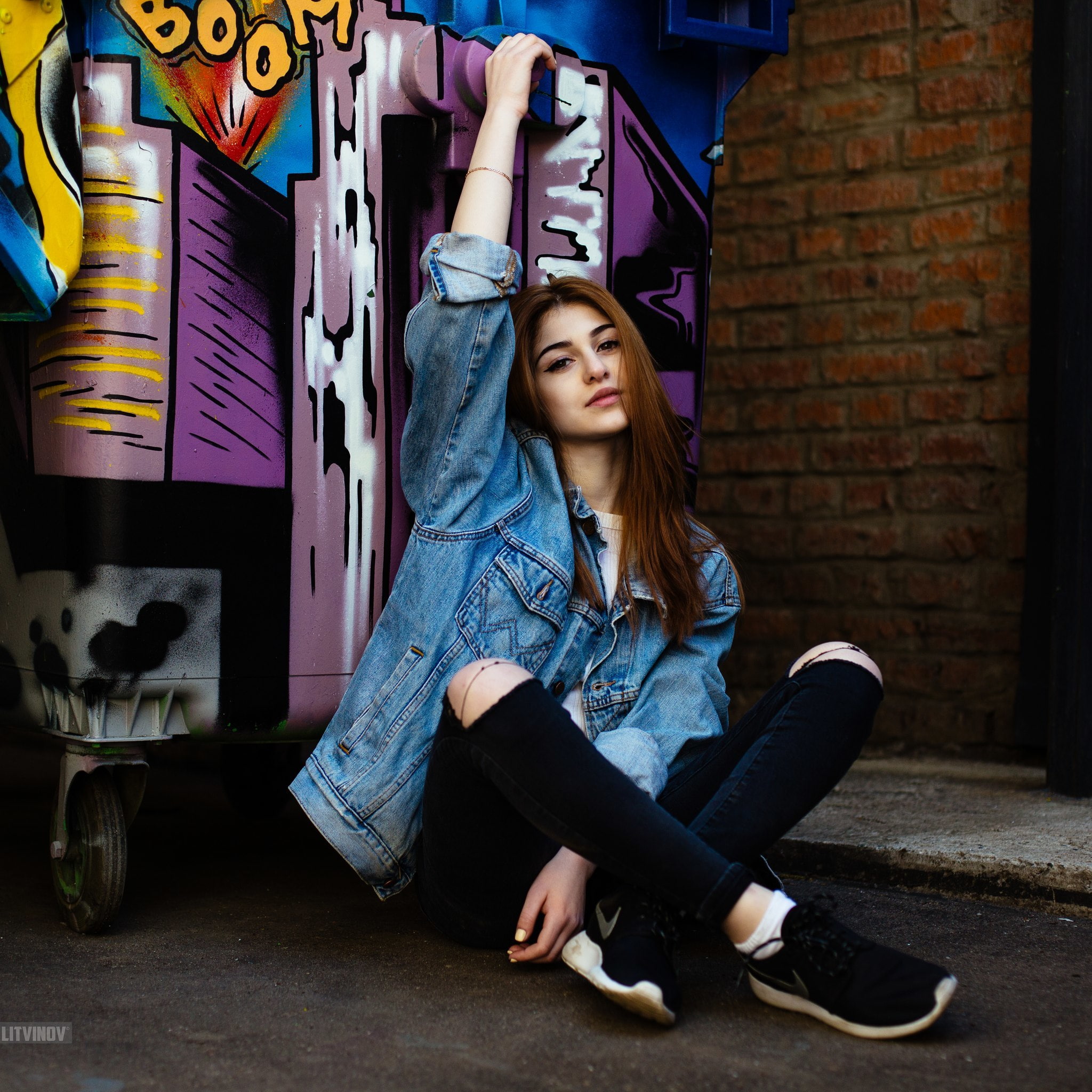 Galina Rover, woman, girl, Galeine Rover, jeans, red, 1080P, Phone HD Wallpaper