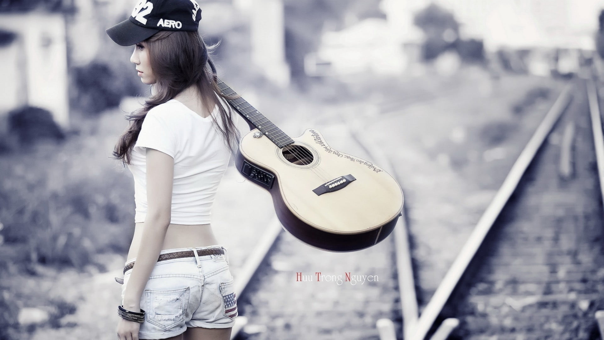 arts culture and entertainment, guitar, railway, lifestyles, focus on foreground, Asian, playing, white, brunette, carrying, hat, women, musical equipment, HD Wallpaper
