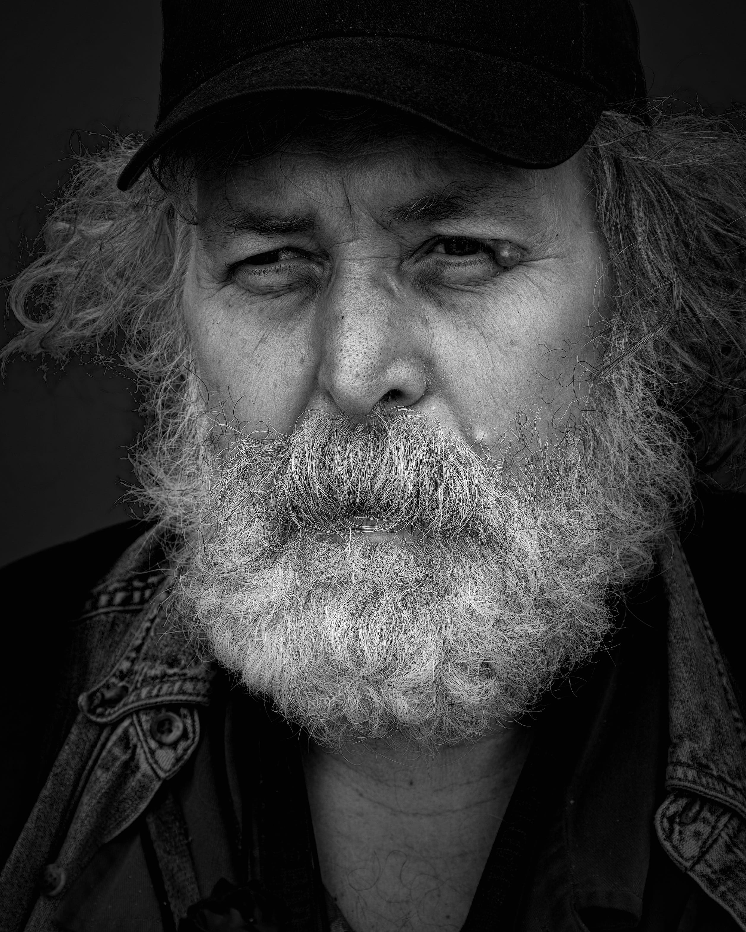 facial hair, lifestyles, close-up, volunteer, social issues, 2K, services, people, wearing, homelessness, males, headshot, community, one person, adult, Phone HD Wallpaper