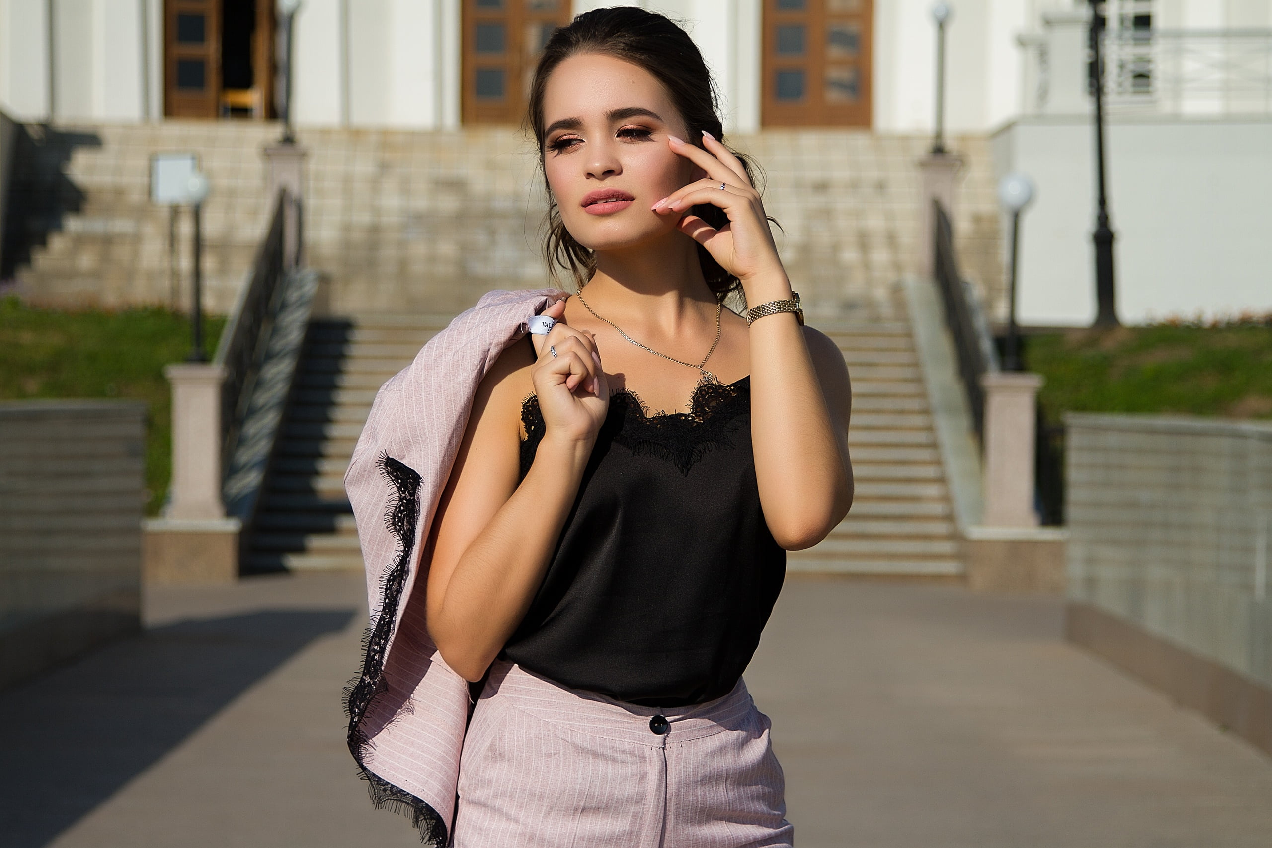 architectural column, building exterior, fashion, looking at camera, young adult, architecture, beauty, outdoors, casual clothing, one person, women, lifestyles, HD Wallpaper