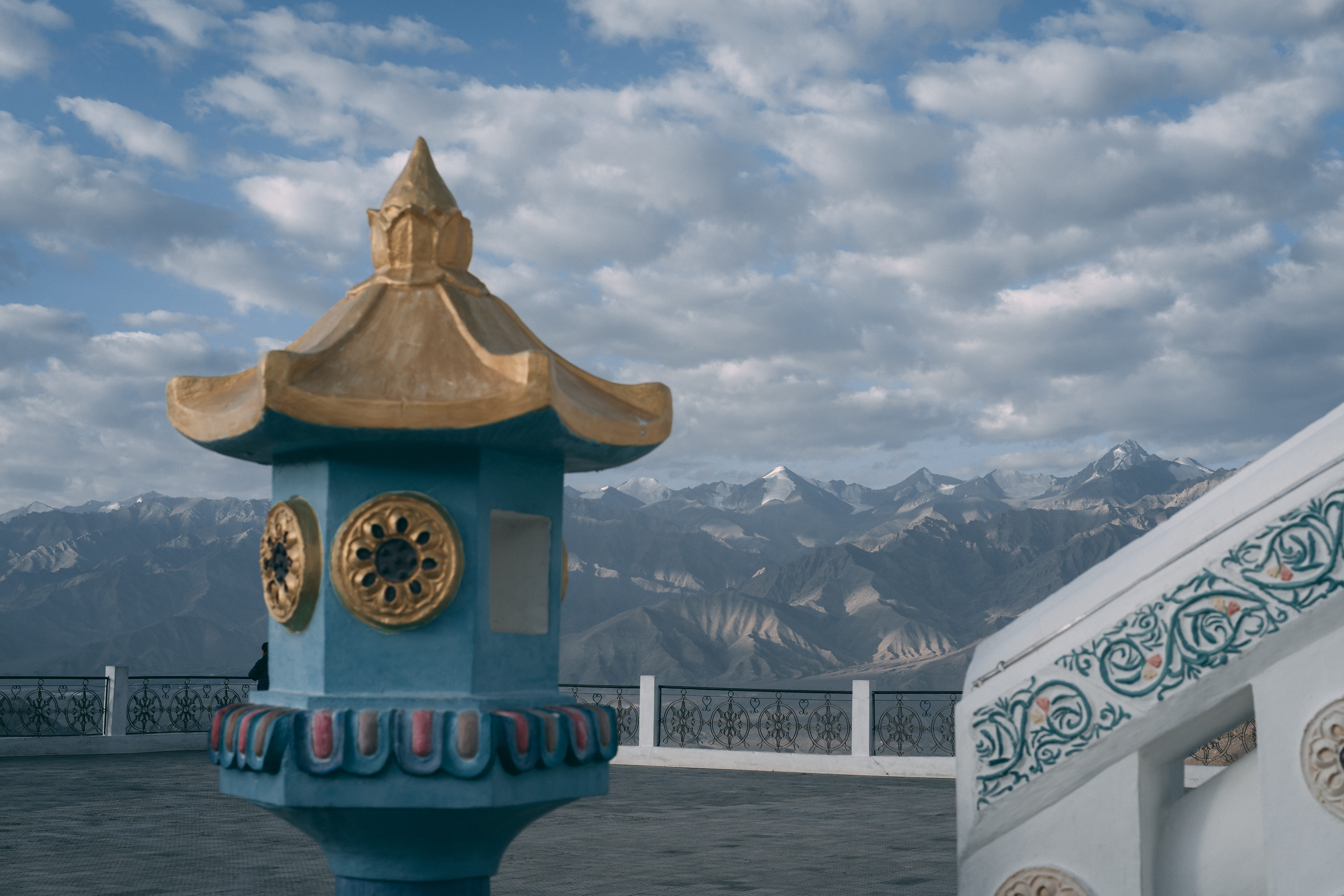 place of worship, stok, shanti stupa, incredibleindia, tranquility, mountain, religion, outdoors, belief, trek, sea, nature, hike, morning, mountain range, HD Wallpaper