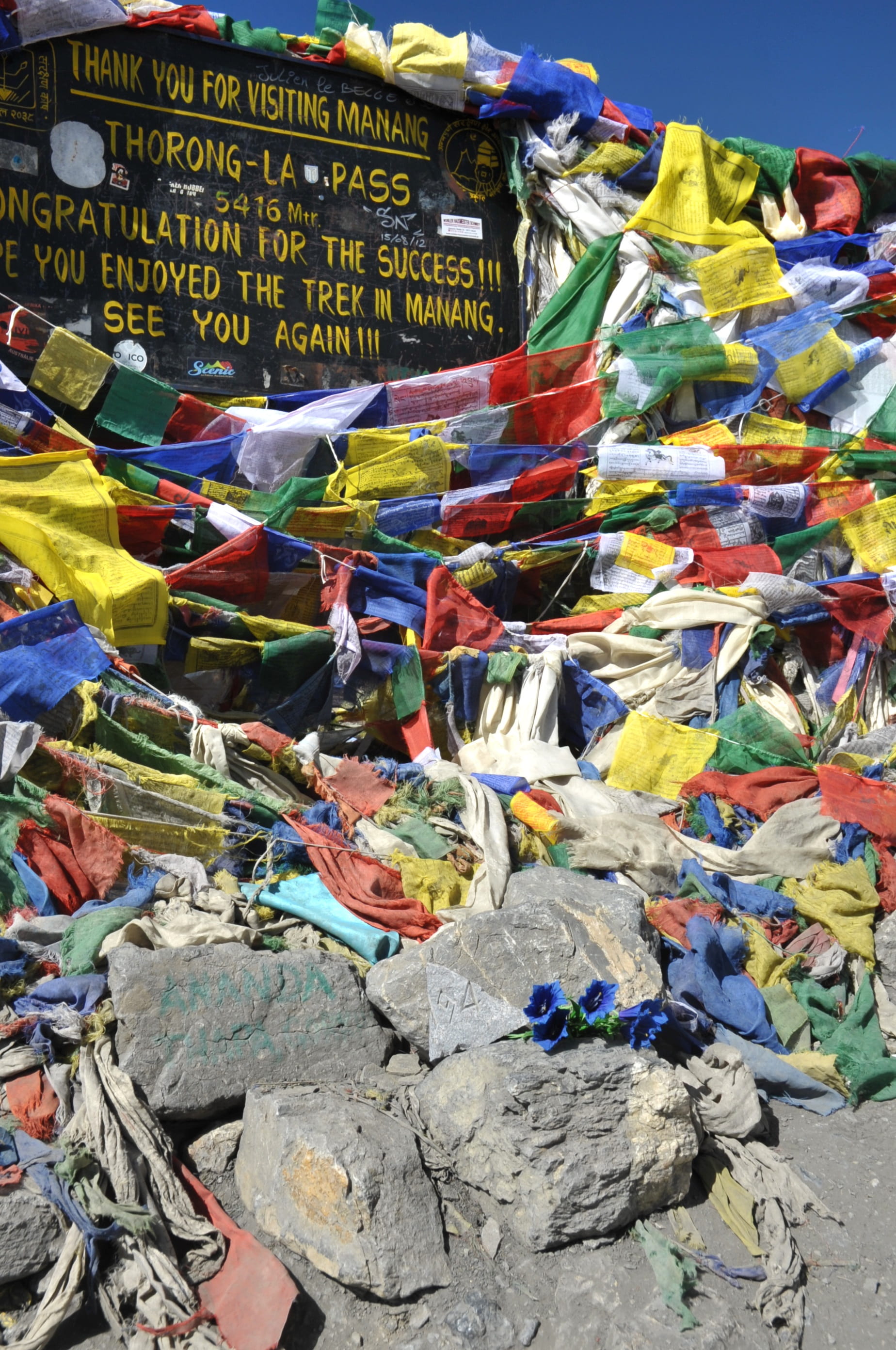 annapurna, communication, day, choice, religion, abundance, mountain, belief, large group of objects, flag, hanging, variation, multi colored, prayer flags, Phone HD Wallpaper