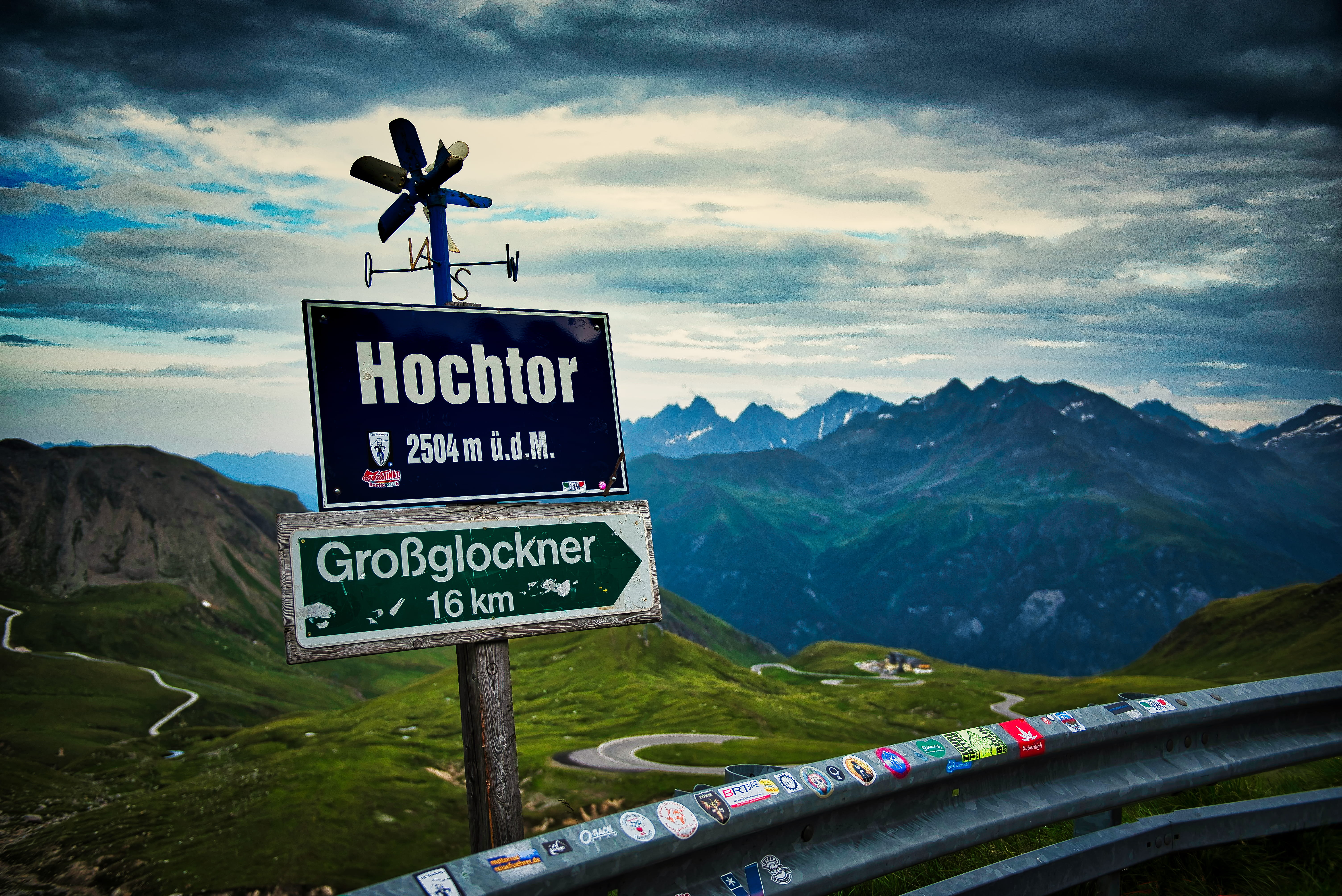 cloud - sky, information sign, environment, guidance, beauty in nature, 5K, nature, outdoors, sky, tranquility, alps, text, mountain range, western script, HD Wallpaper