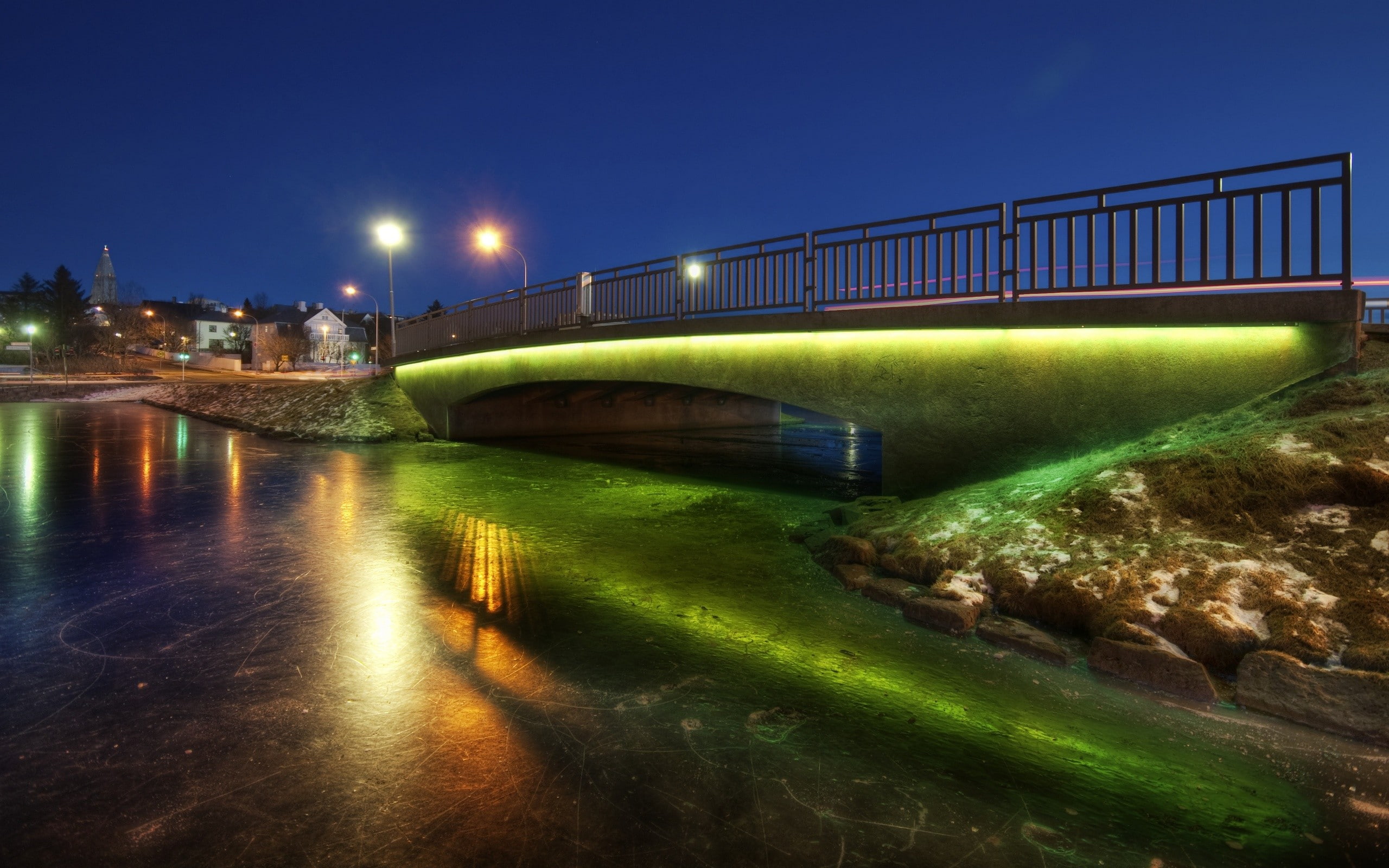 building exterior, landscape, motion, frozen river, flowing, bridge, city, ice, village, transportation, photography, 2K, frost, reflection, built structure, HD Wallpaper