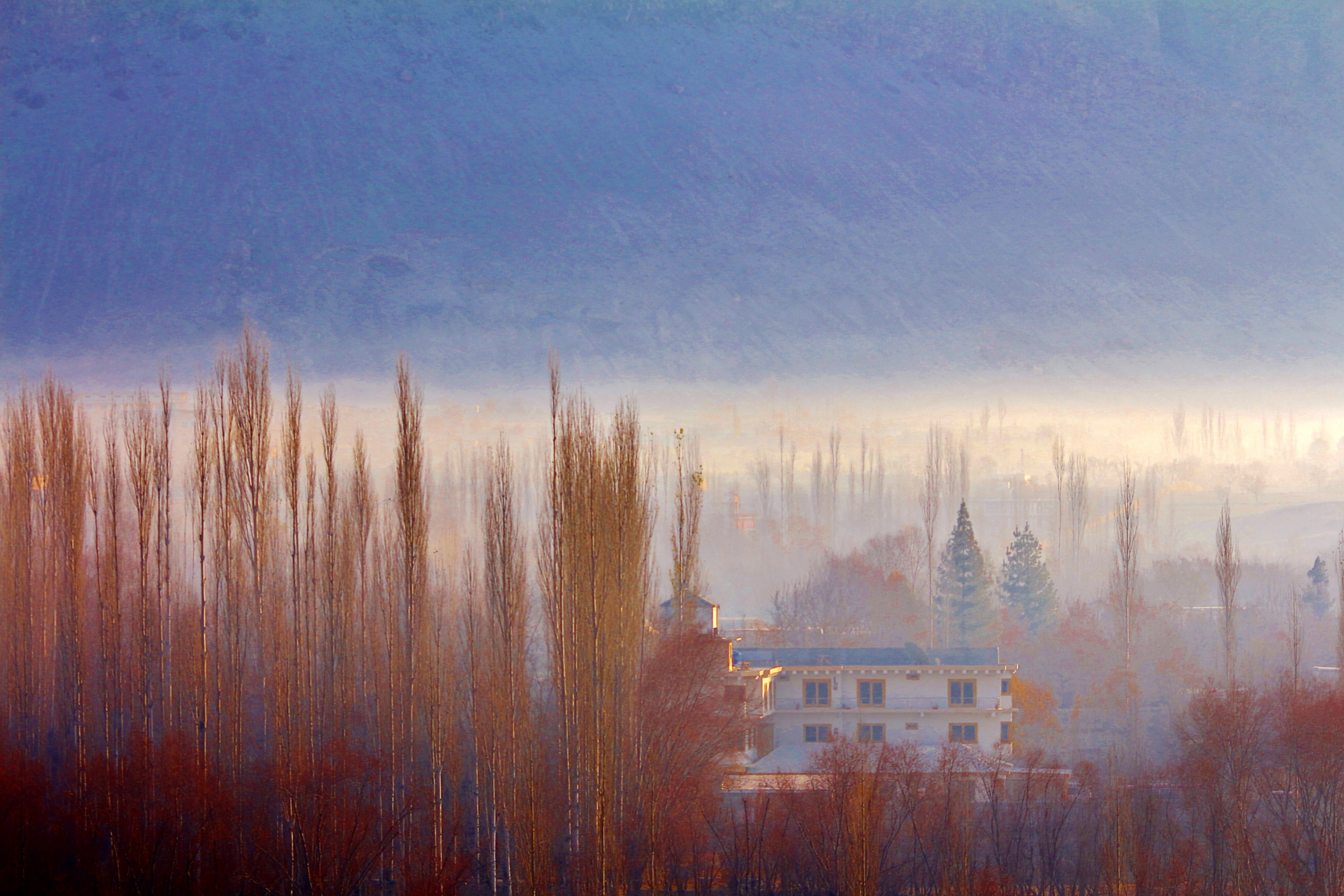 land, plant, architecture, 5K, lake, day, outdoors, karakorum, pakistan, building exterior, valley, mountains, tranquility, fog, skardu, clouds, beauty in nature, HD Wallpaper