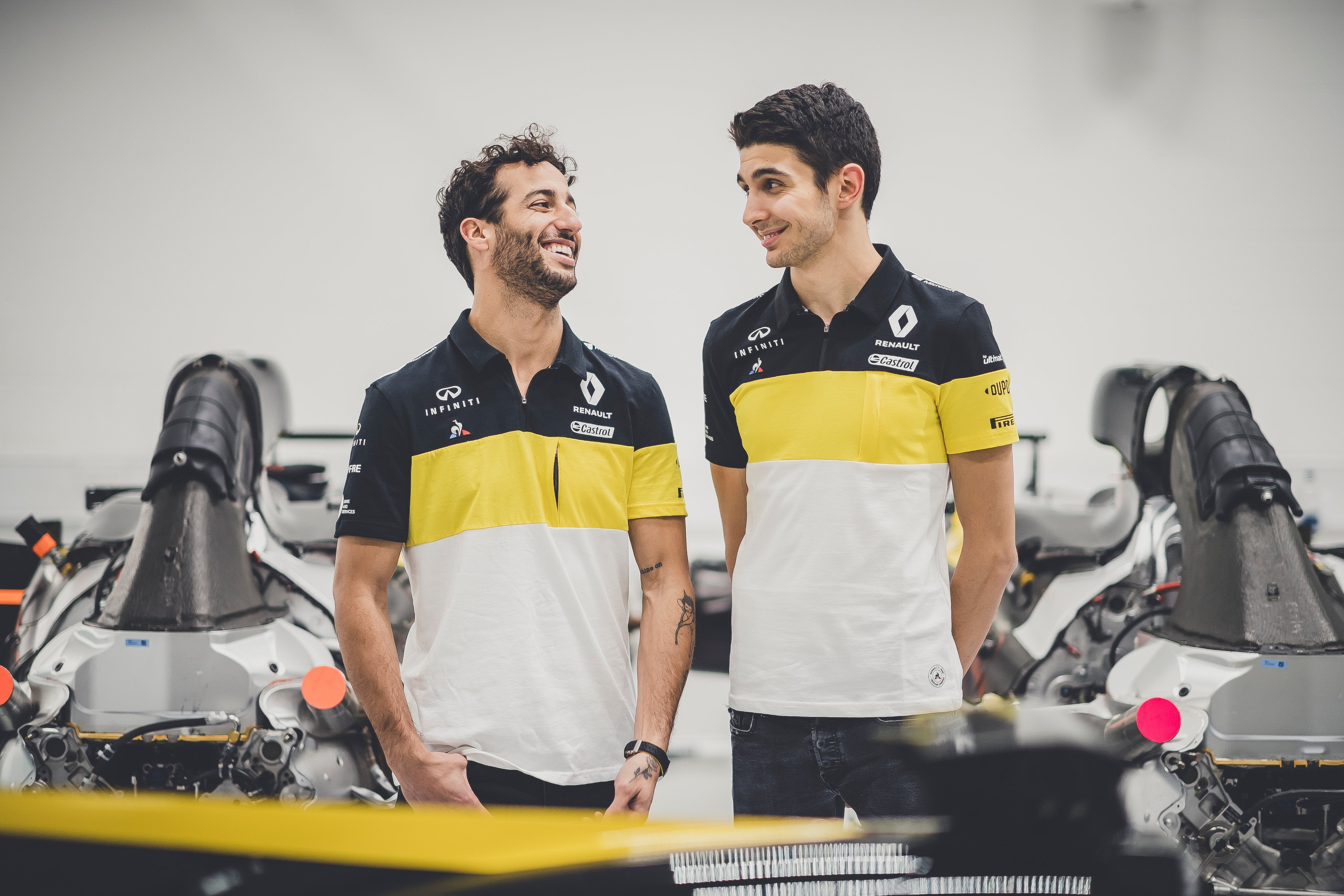 Renault, Esteban Ocon, 4K, Daniel Ricciardo, Renault F1 Team, HD Wallpaper