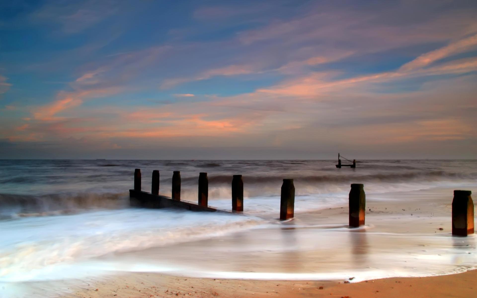 clouds, 1080P, beach, sand, southwold, stratus, old timber pier, 3d and abstract, waves, HD Wallpaper