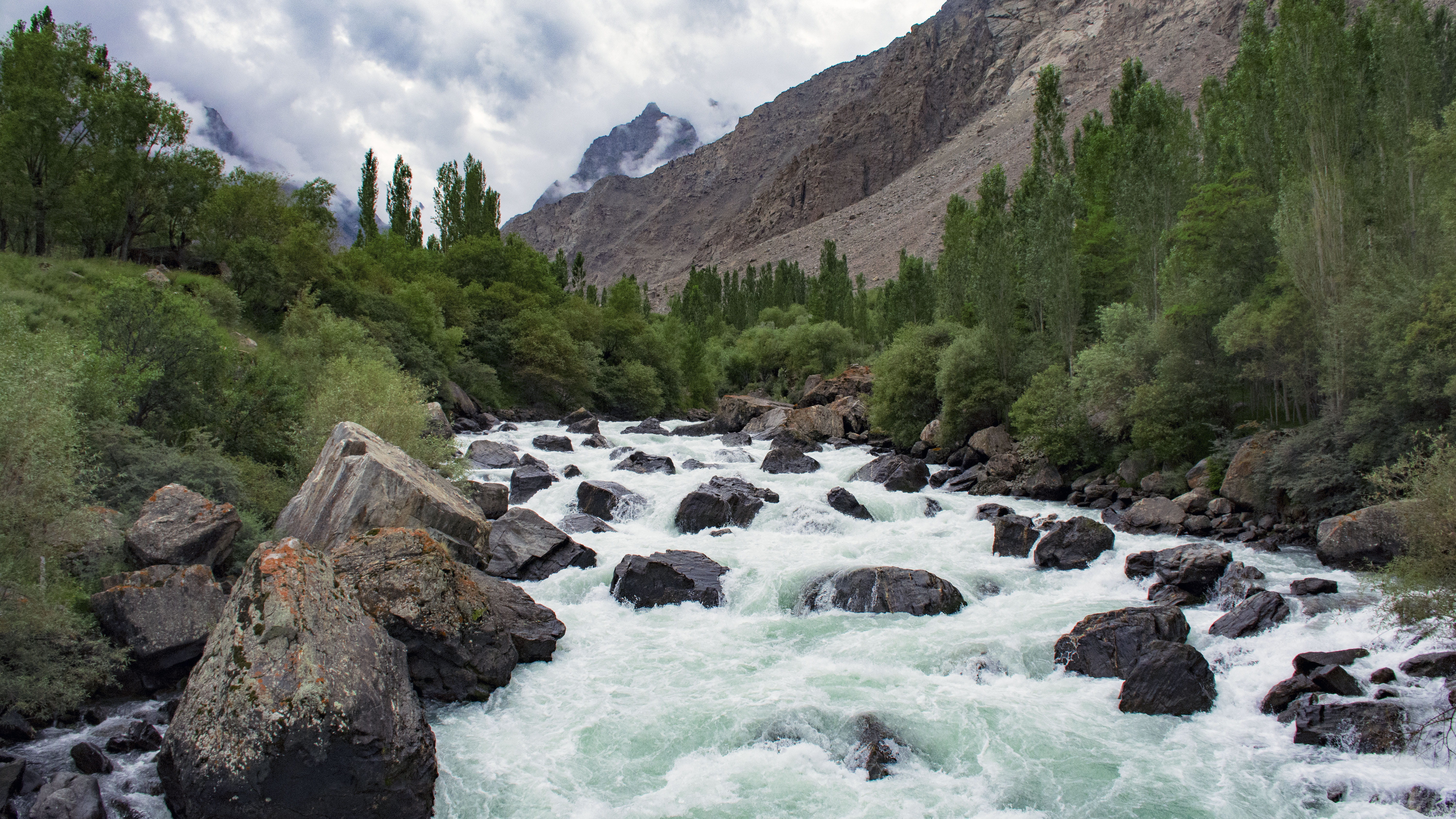 5K, day, mountains, sky, beauty, tree, gb, flowing water, green, scenics - nature, solid, stream, rock - object, water, stone, beauty in nature, land, HD Wallpaper