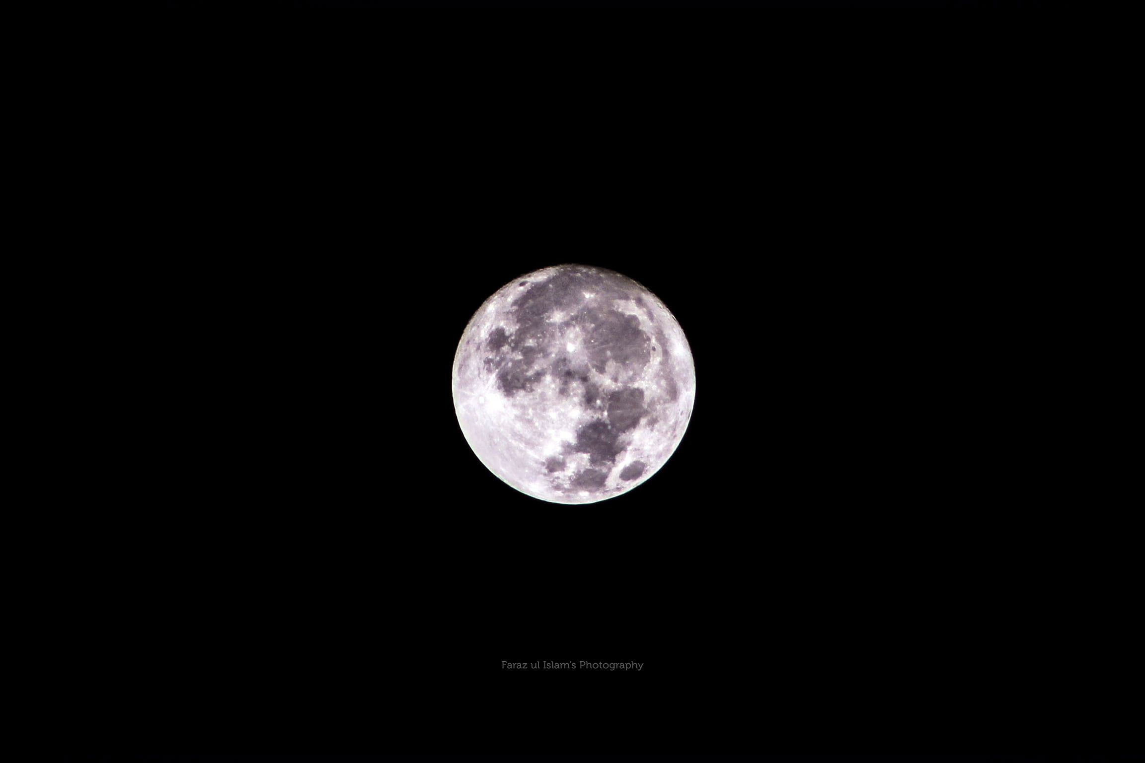 copy space, 1080P, outdoors, space and astronomy, majestic, night, geometric shape, moon surface, beauty in nature, dark, low angle view, shape, circle, HD Wallpaper