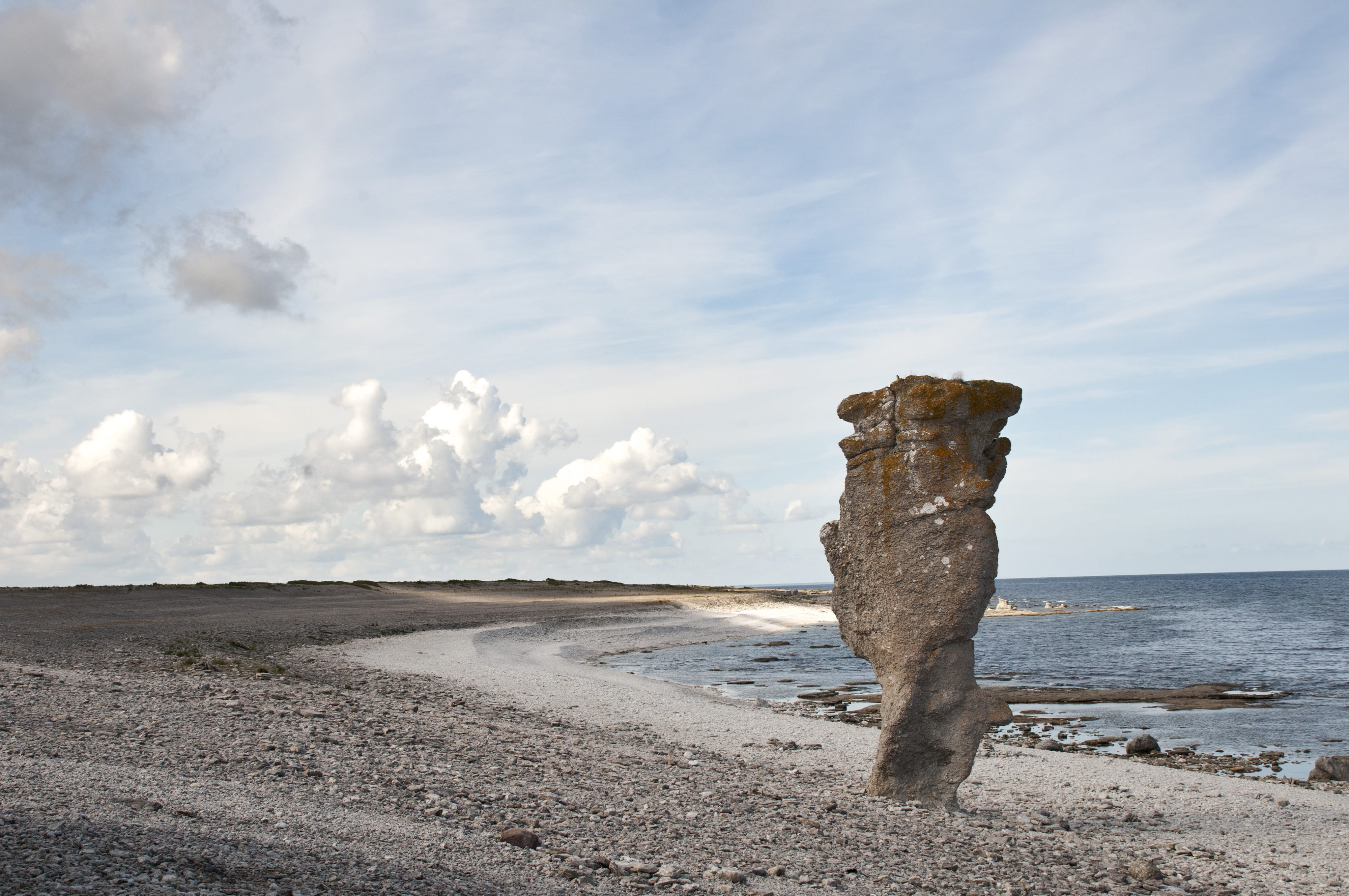 outdoors, day, island, sky, sweden, beauty in nature, 4K, horizon over water, water, land, fårö, rauk, scenics - nature, stone, no people, beach, gotland, HD Wallpaper