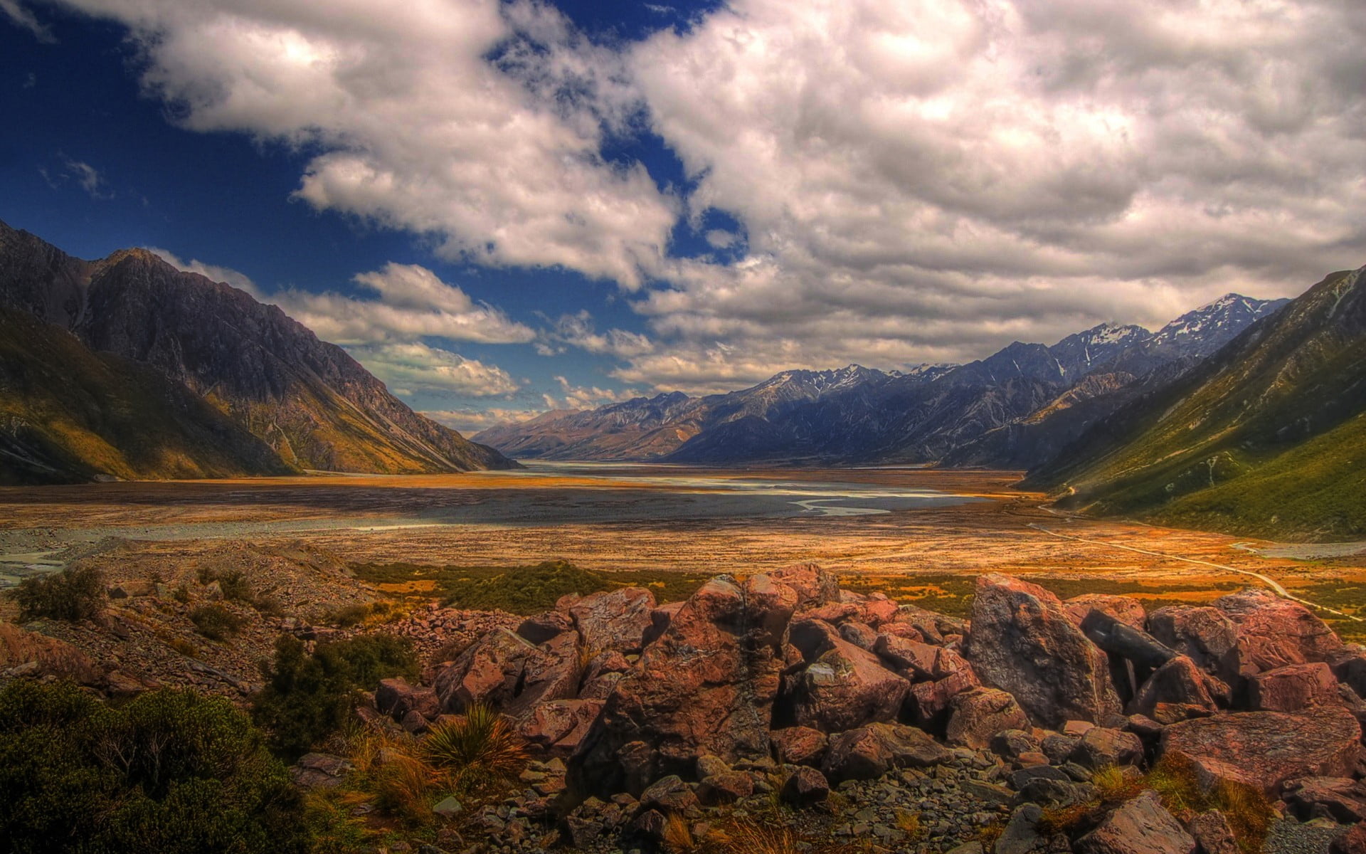 day, lake, landscape, water, beauty in nature, brown, mountain range, tranquility, sky, non-urban scene, cloud - sky, remote, clouds, mountains, rock, 1080P, HD Wallpaper