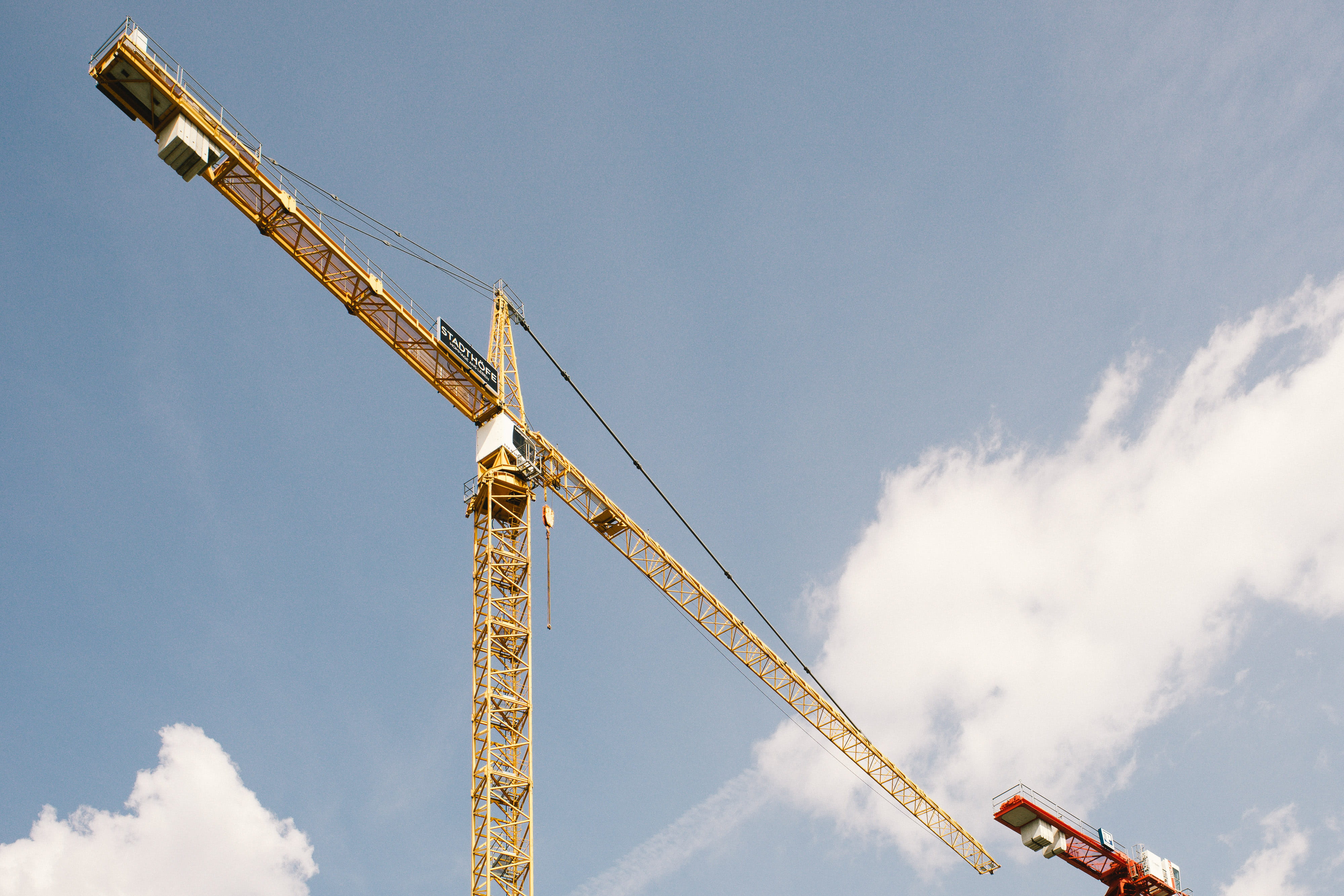 metal, development, lifting, industrial, tall, cloud - sky, design, machine, work, 4K, urban, sky, structure, equipment, high, low angle view, construction industry, HD Wallpaper