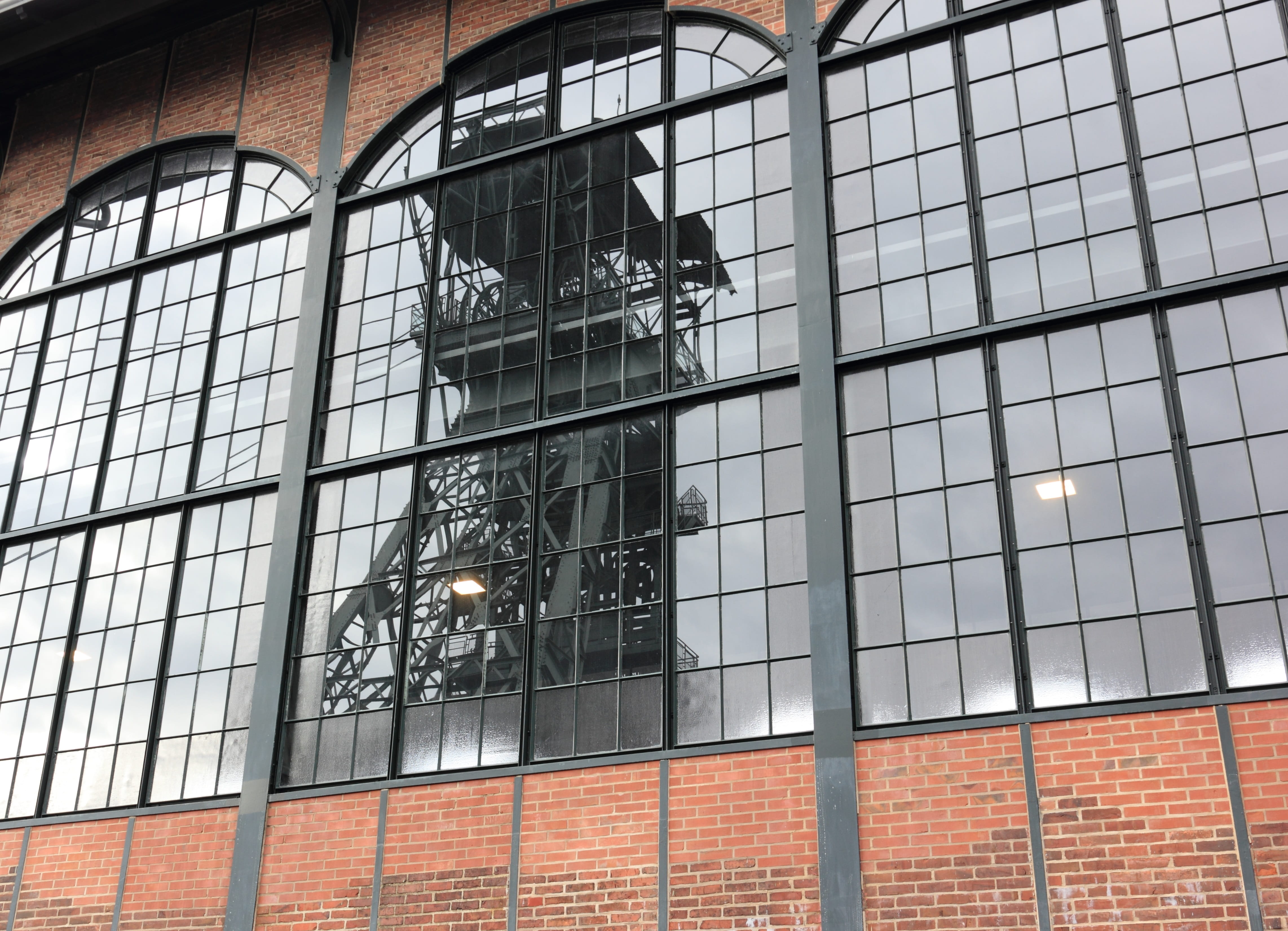 pattern, elevator, industry, built structure, transport, reflection, office, city, modern, Germany, Zollern, building, building exterior, lift, museum, HD Wallpaper