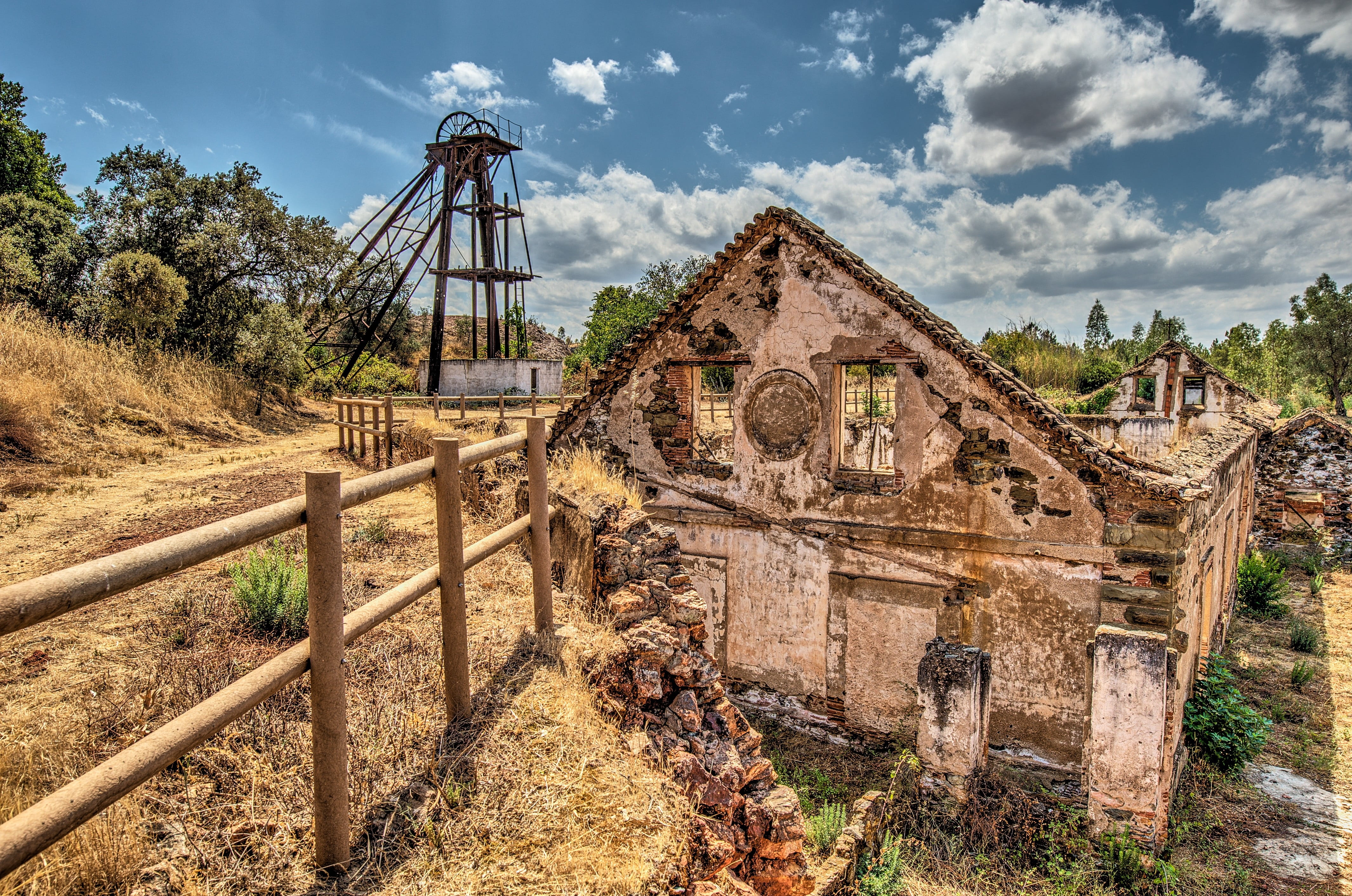 religion, industrial plant, architecture, day, mining, zollverein, industrial, carrier, headframe, old, sky, mine, travel destinations, hdr, ruined, bay system, HD Wallpaper