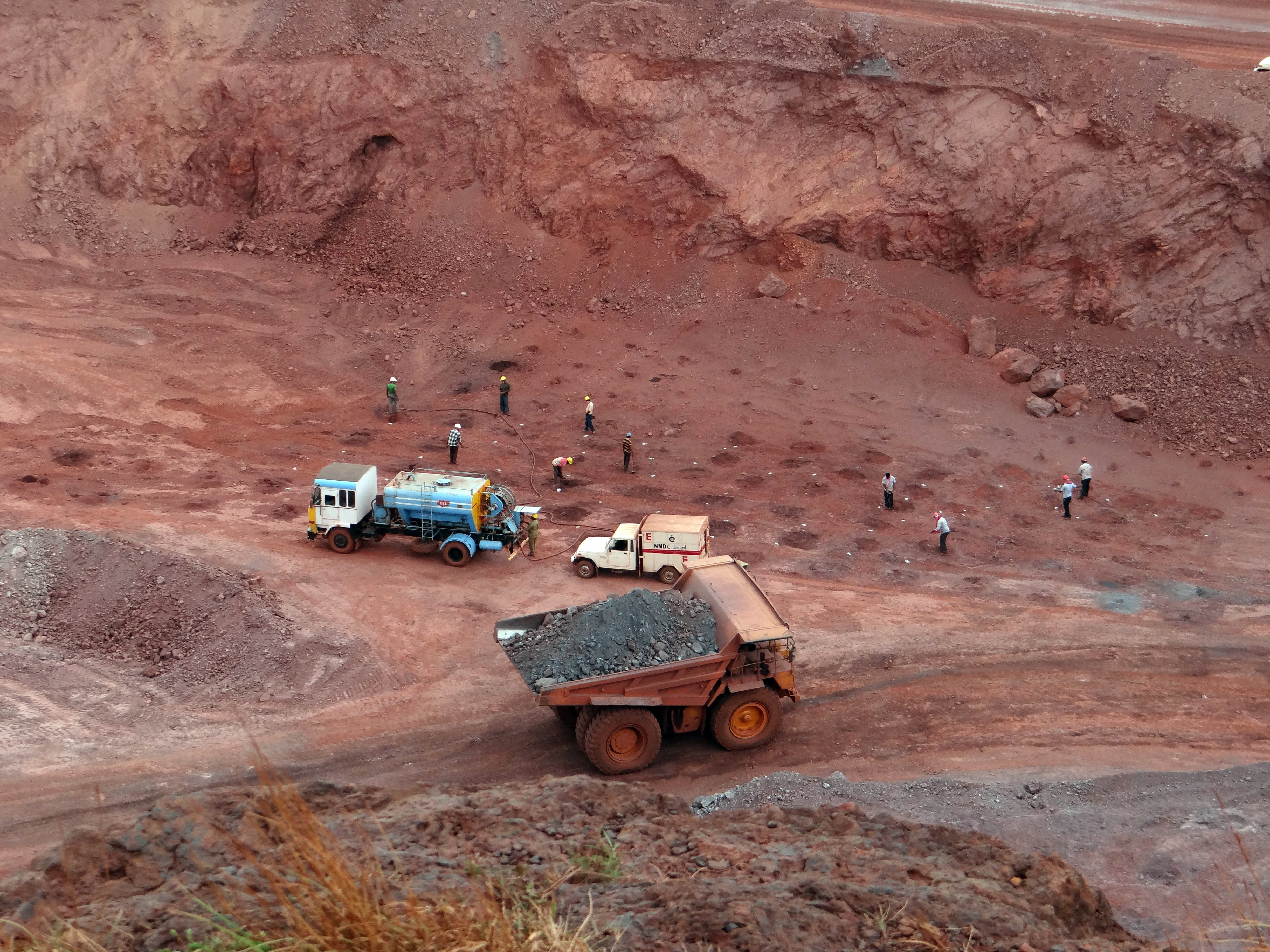 mineral, mode of transportation, arid climate, dumper, transport, outdoors, rock, solid, environment, nature, motor vehicle, truck, opencast, mine, 4K, HD Wallpaper
