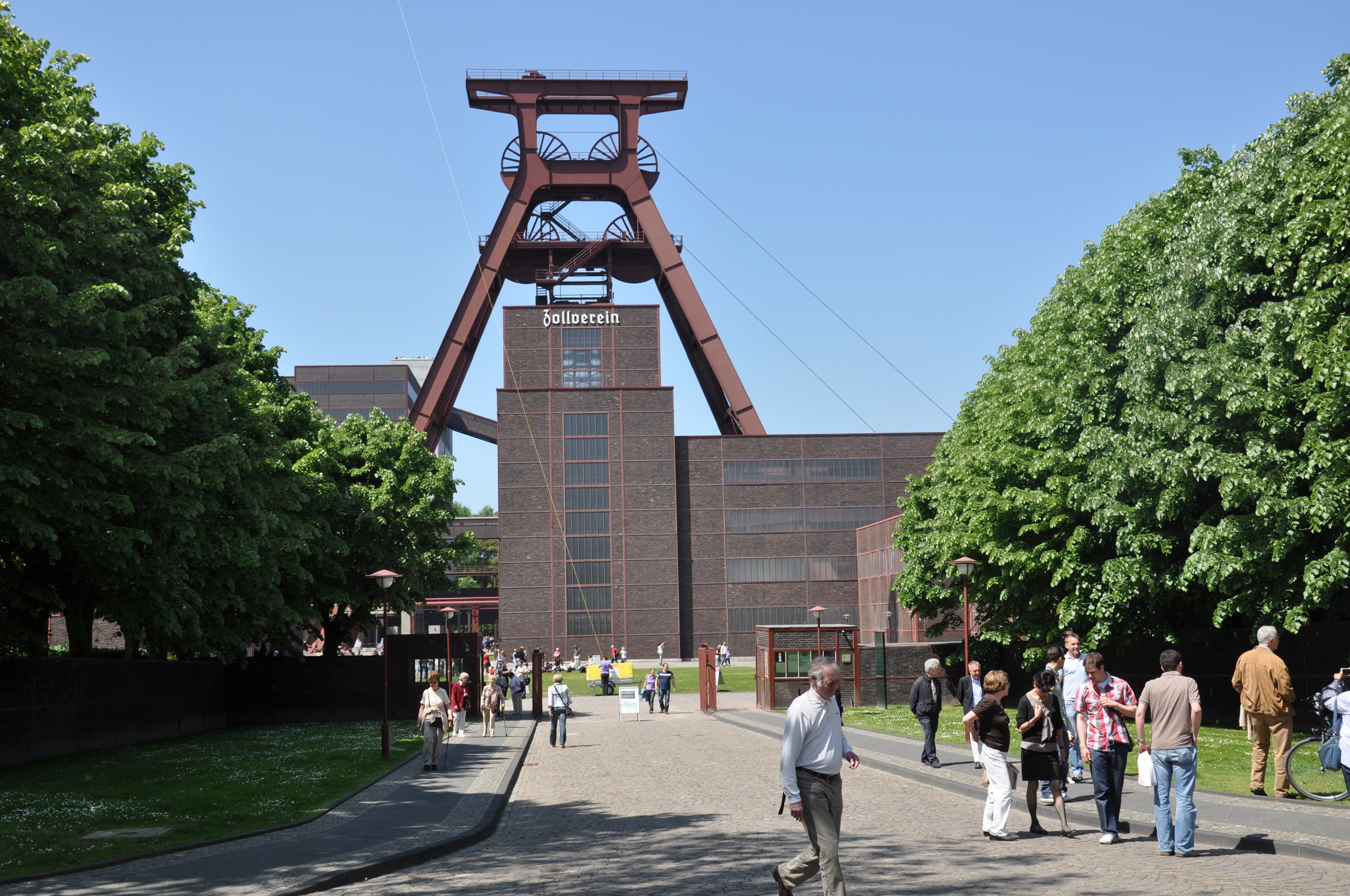headframe, architecture, heavy industry, day, clear sky, tower, travel, adult, outdoors, people, city, visit, walking, hard coal, sky, plant, building exterior, HD Wallpaper